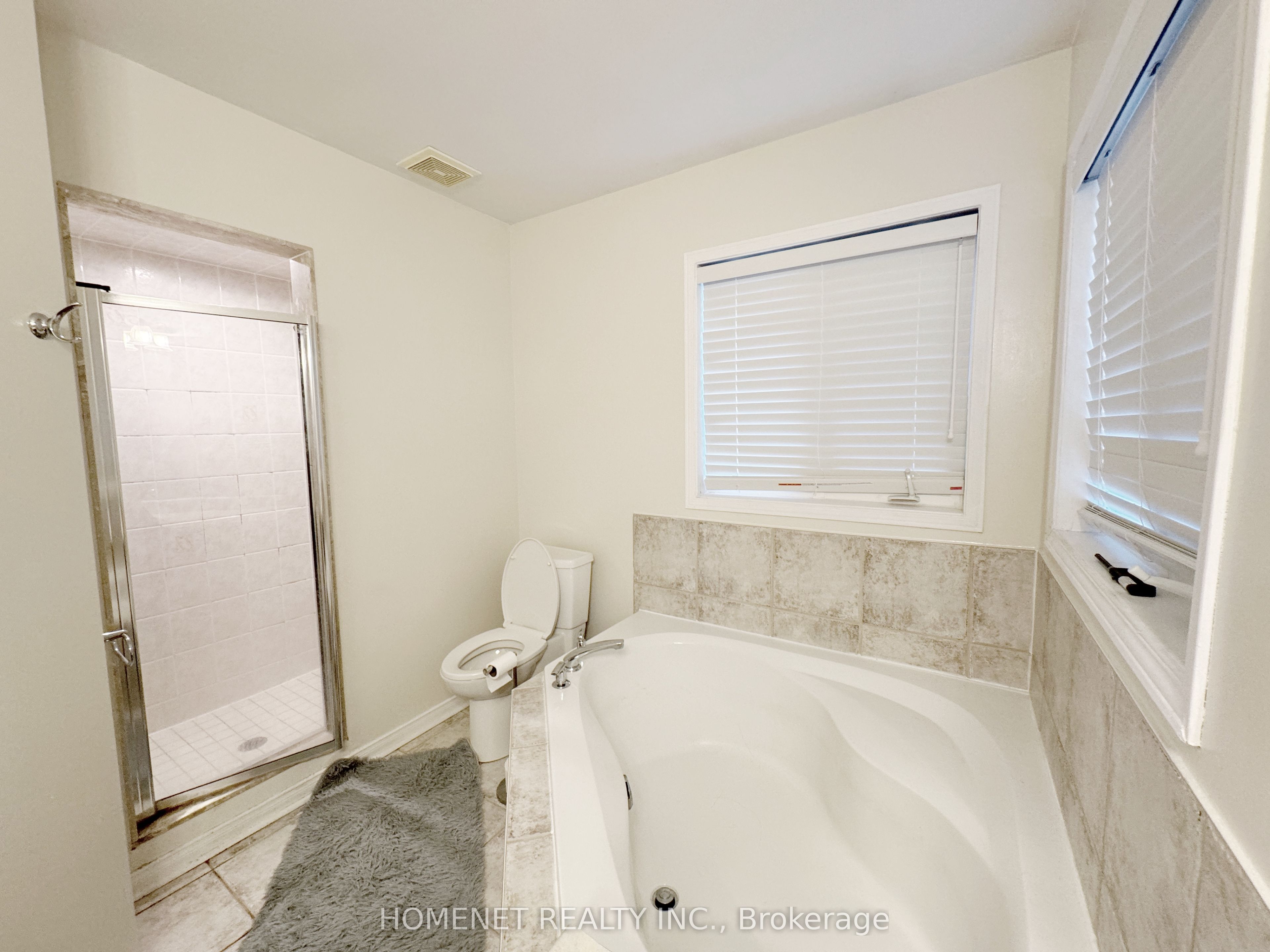 2 Stotts Crescent Property Photo 11