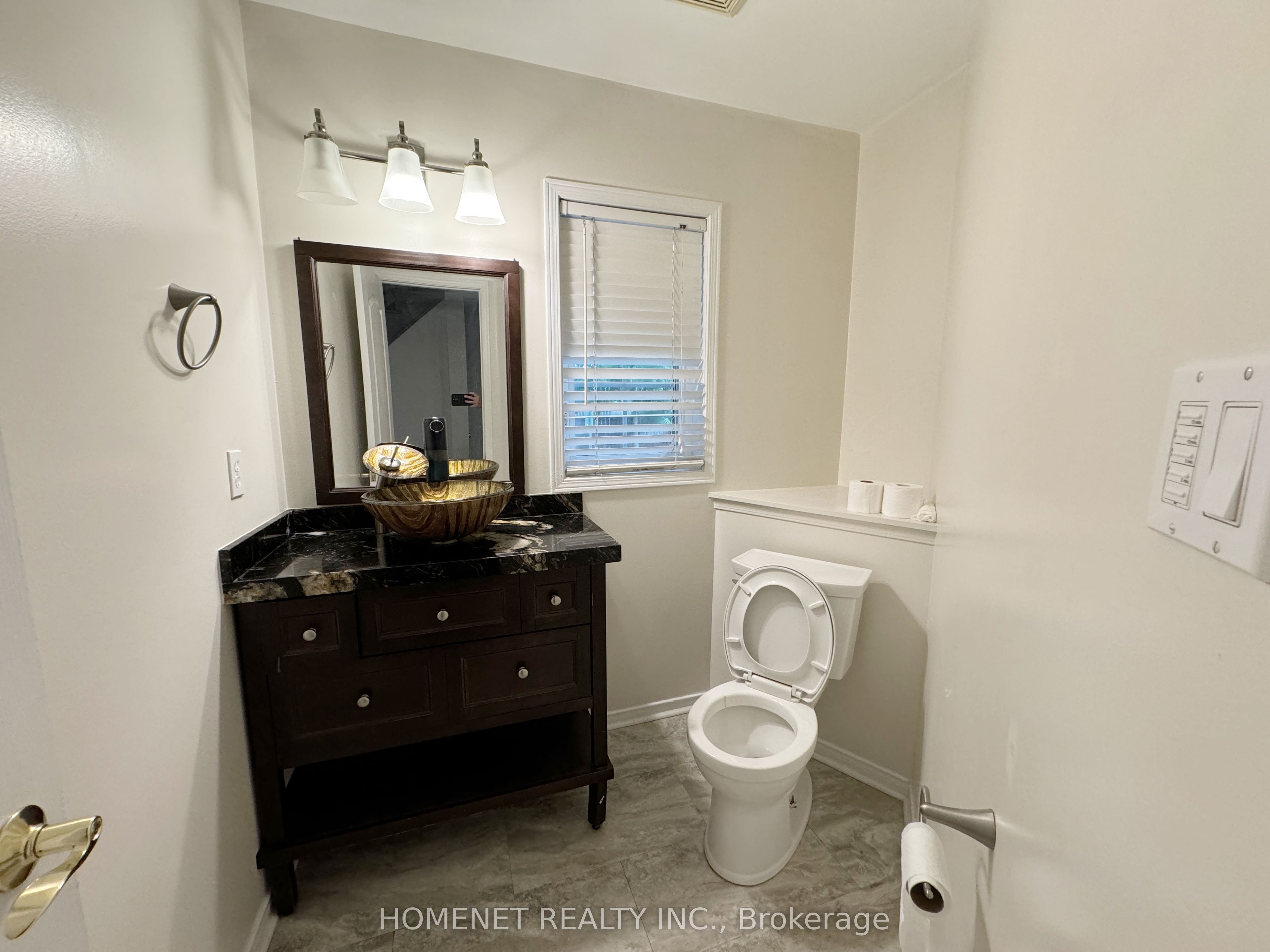 2 Stotts Crescent Property Photo 23