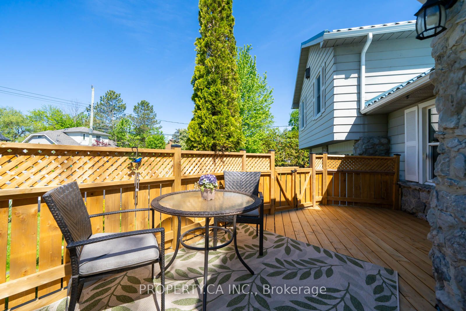 131 Cook's Bay Drive Property Photo 6
