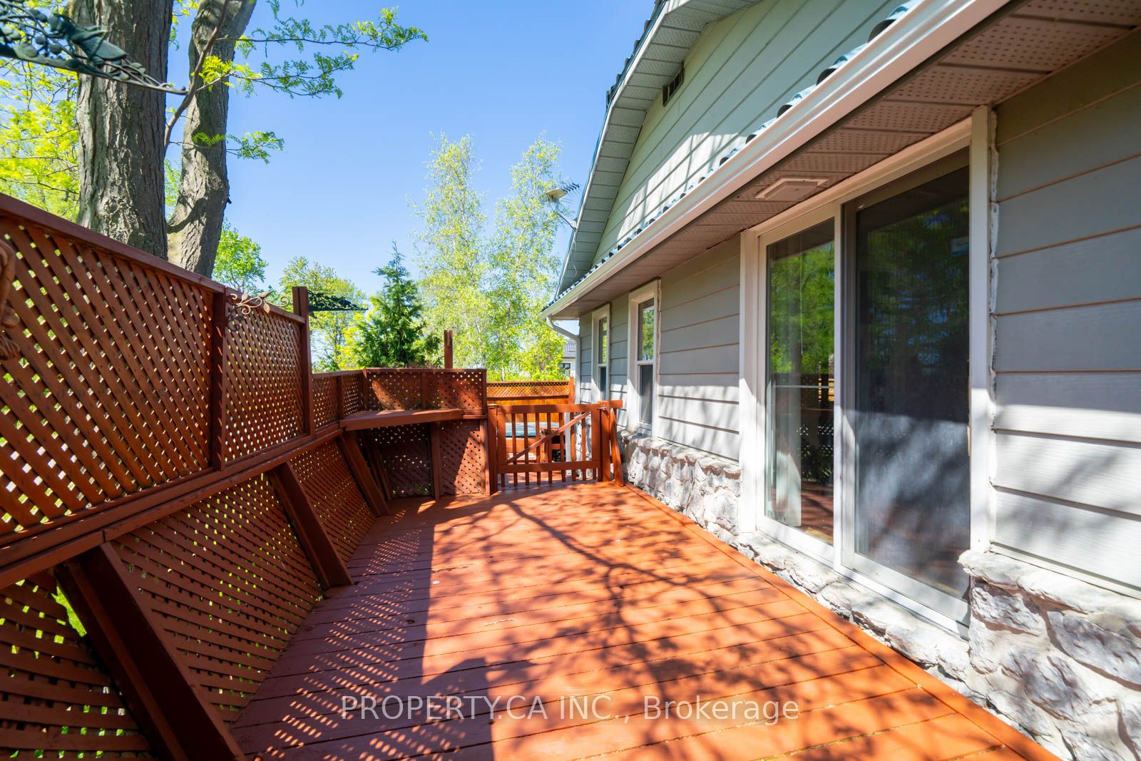 131 Cook's Bay Drive Property Photo 7