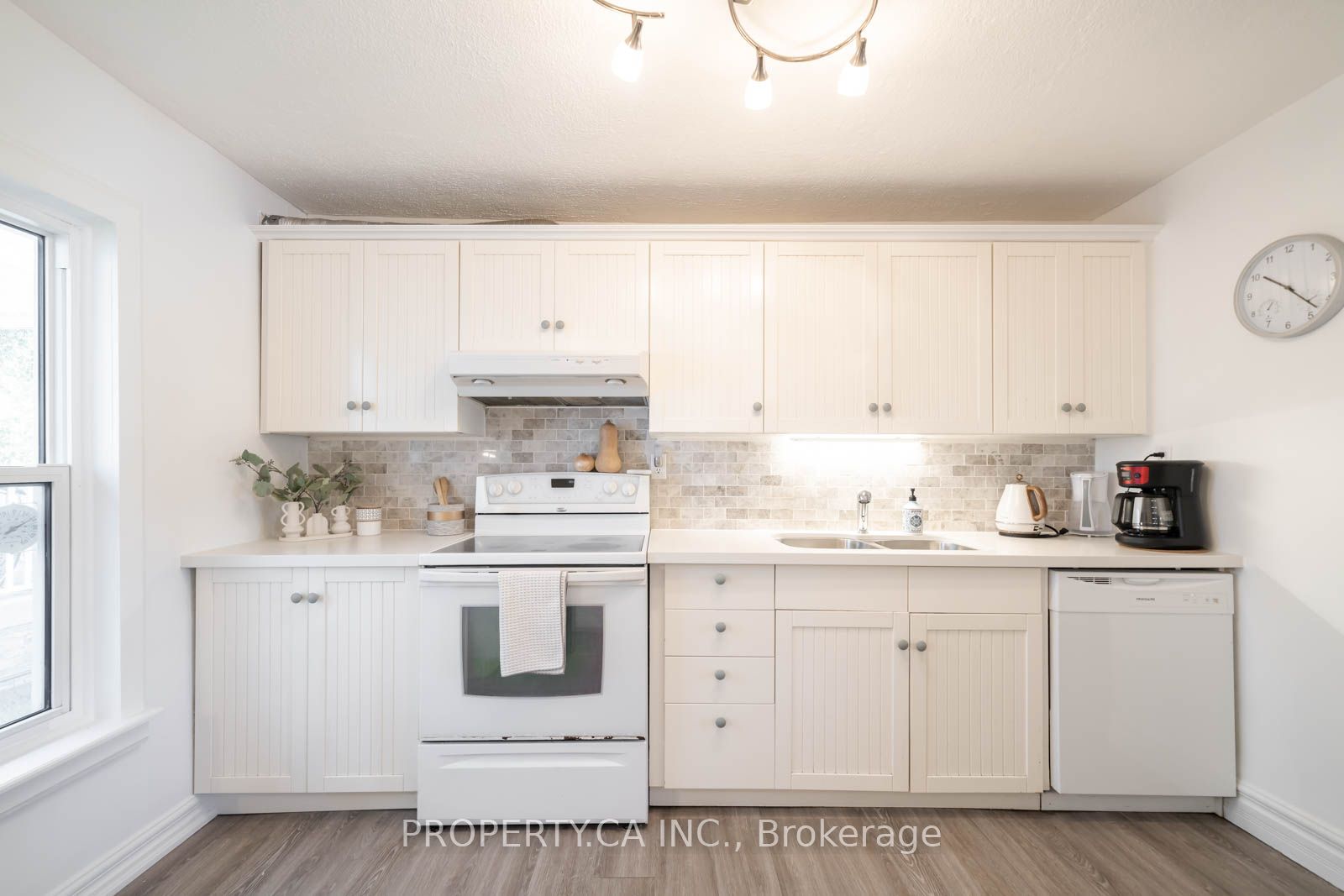 131 Cook's Bay Drive Property Photo 23