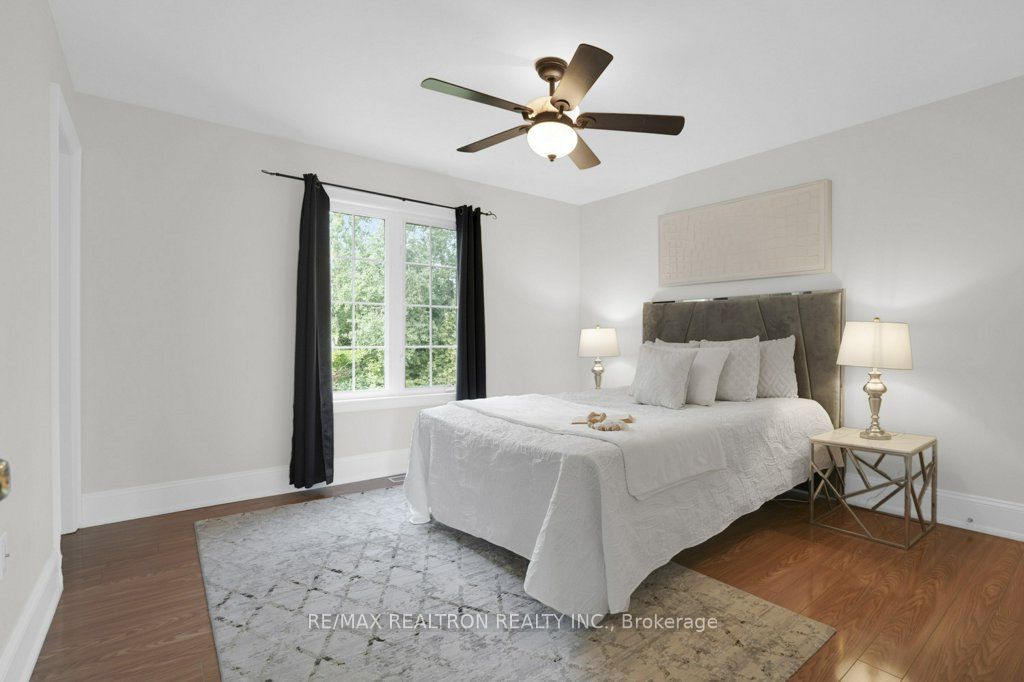 121 Riverglen Drive Property Photo 19
