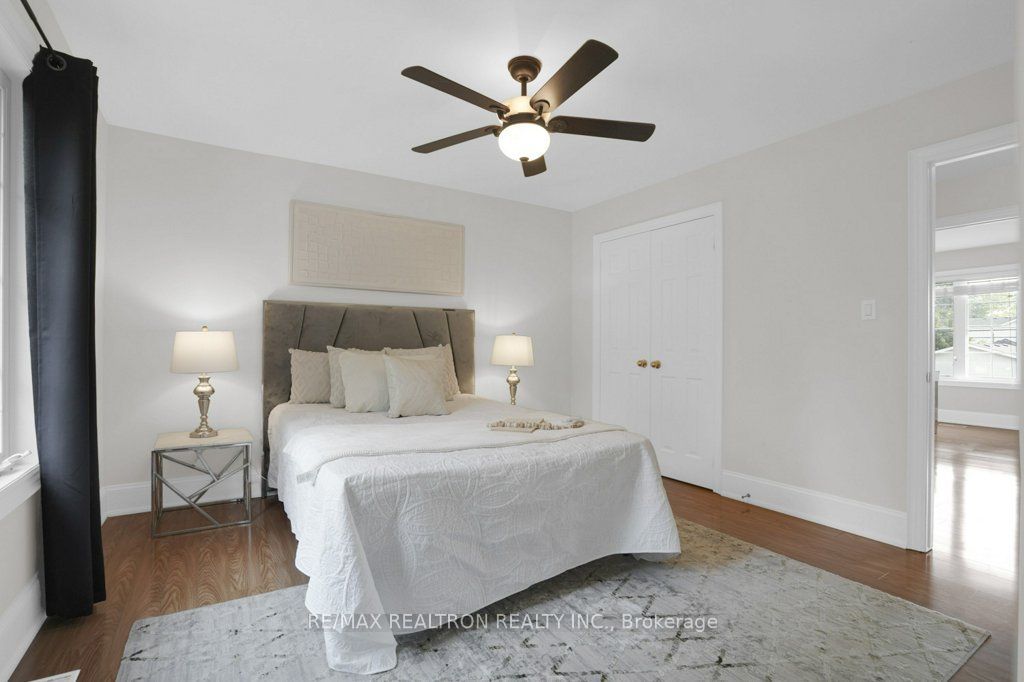 121 Riverglen Drive Property Photo 20