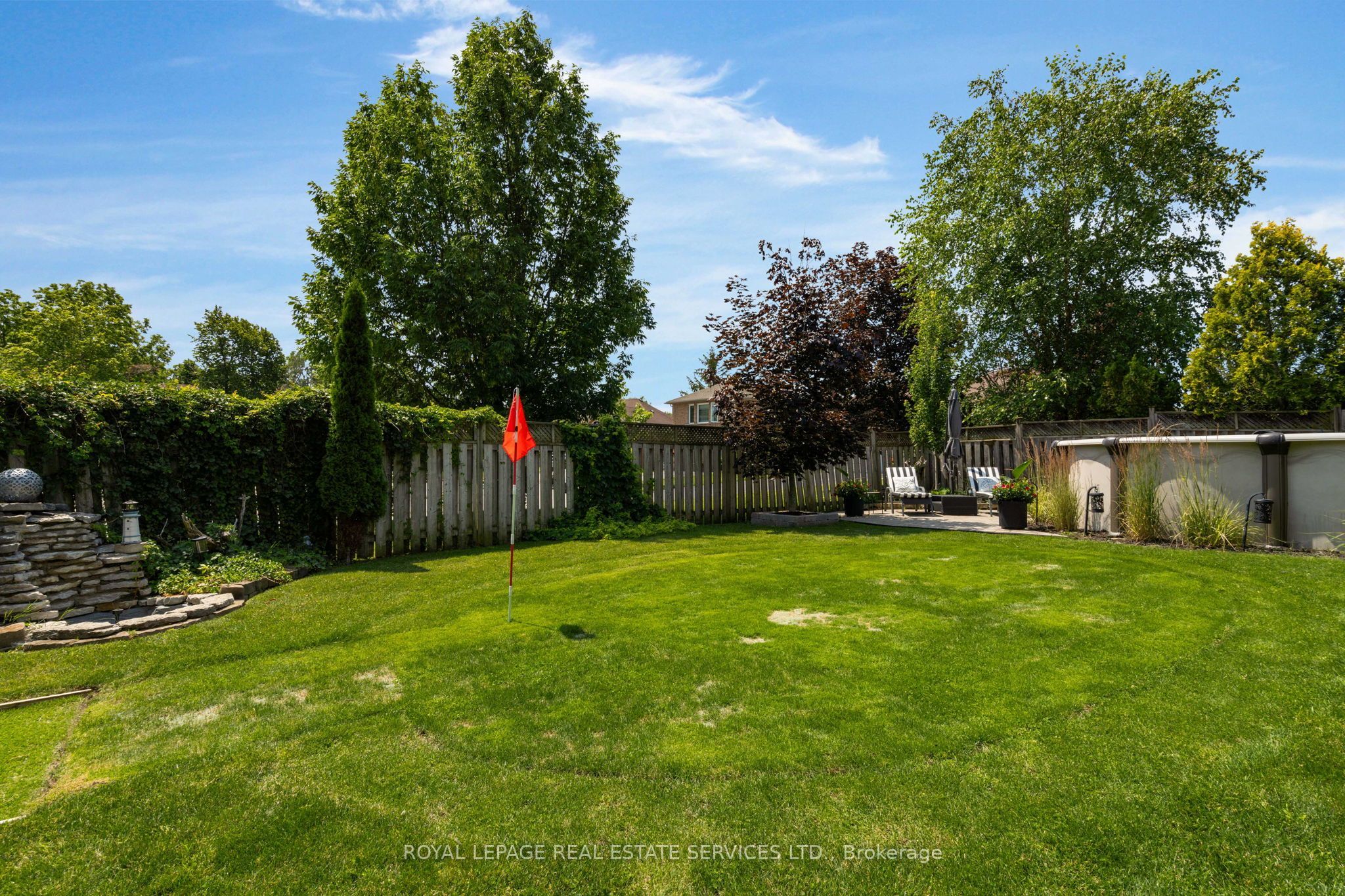 619 Glen Cedar Crescent Property Photo 38