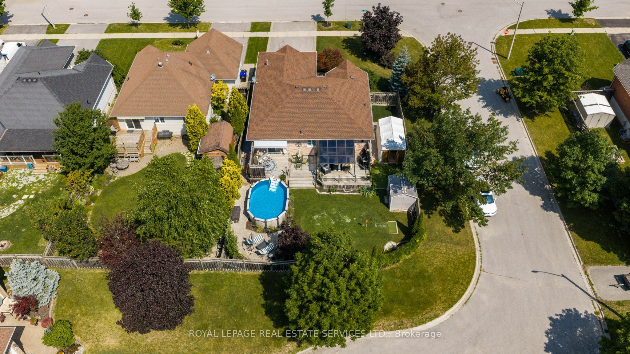619 Glen Cedar Crescent Property Photo 42
