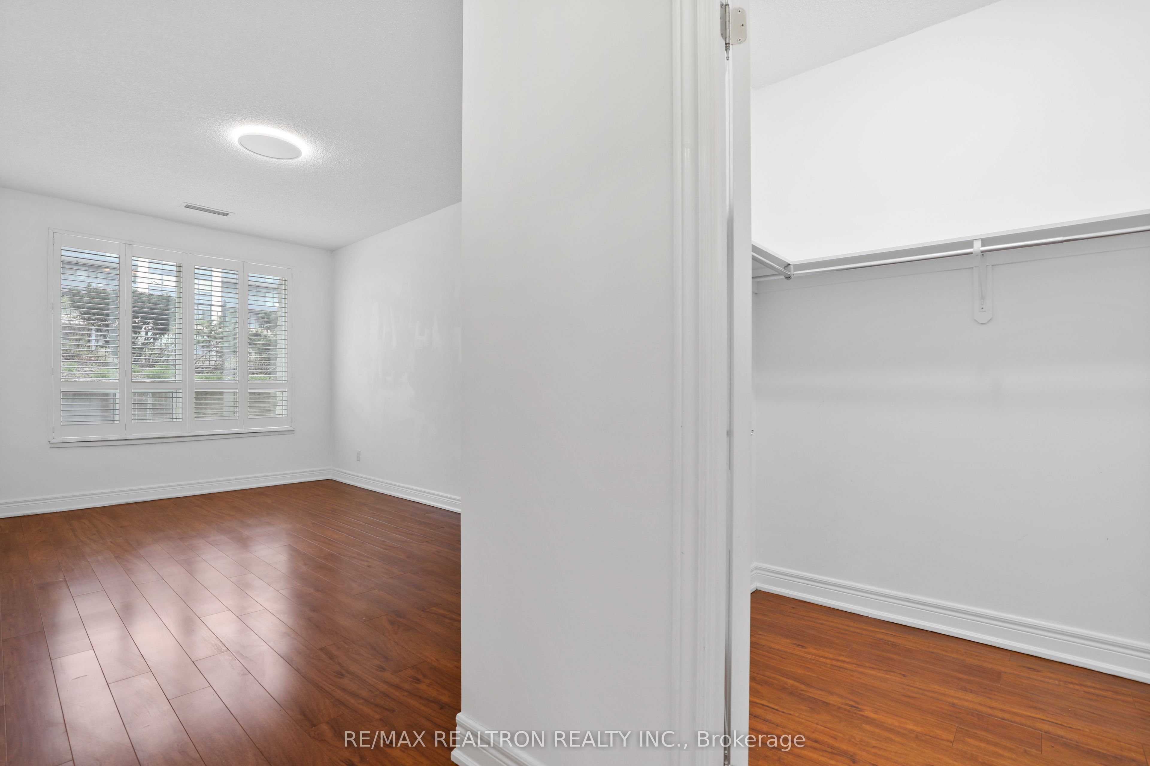 48 Suncrest Boulevard 112 Property Photo 23