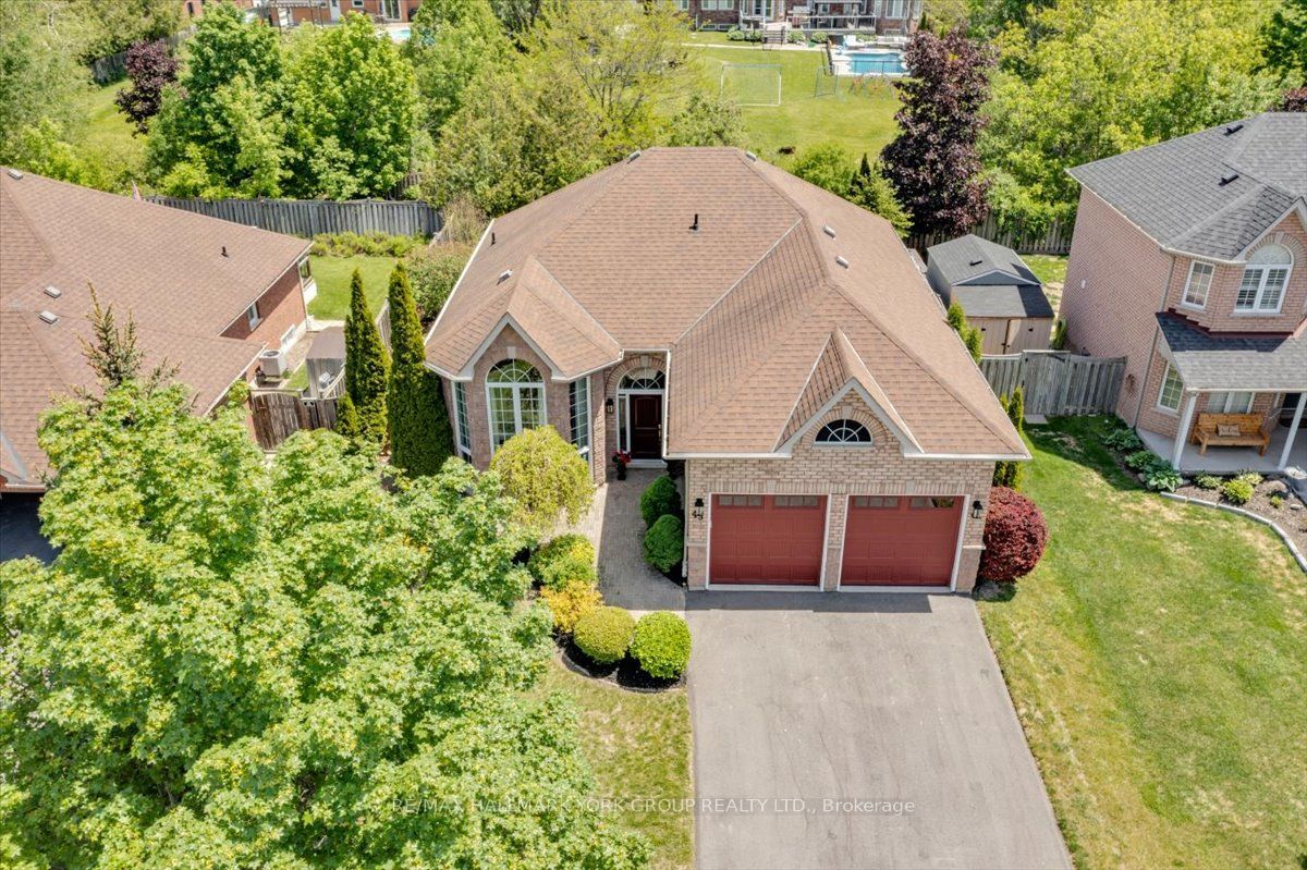 45 Highcastle Avenue Property Photo 4