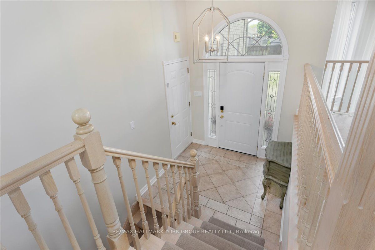 45 Highcastle Avenue Property Photo 9