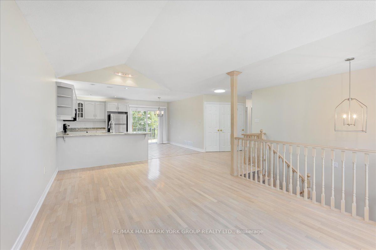 45 Highcastle Avenue Property Photo 13