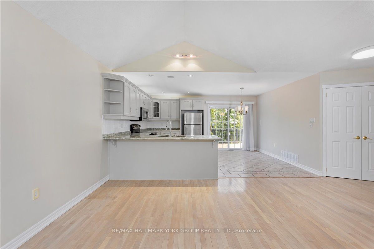 45 Highcastle Avenue Property Photo 14