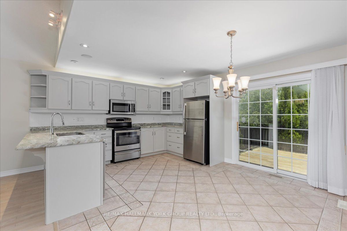 45 Highcastle Avenue Property Photo 17