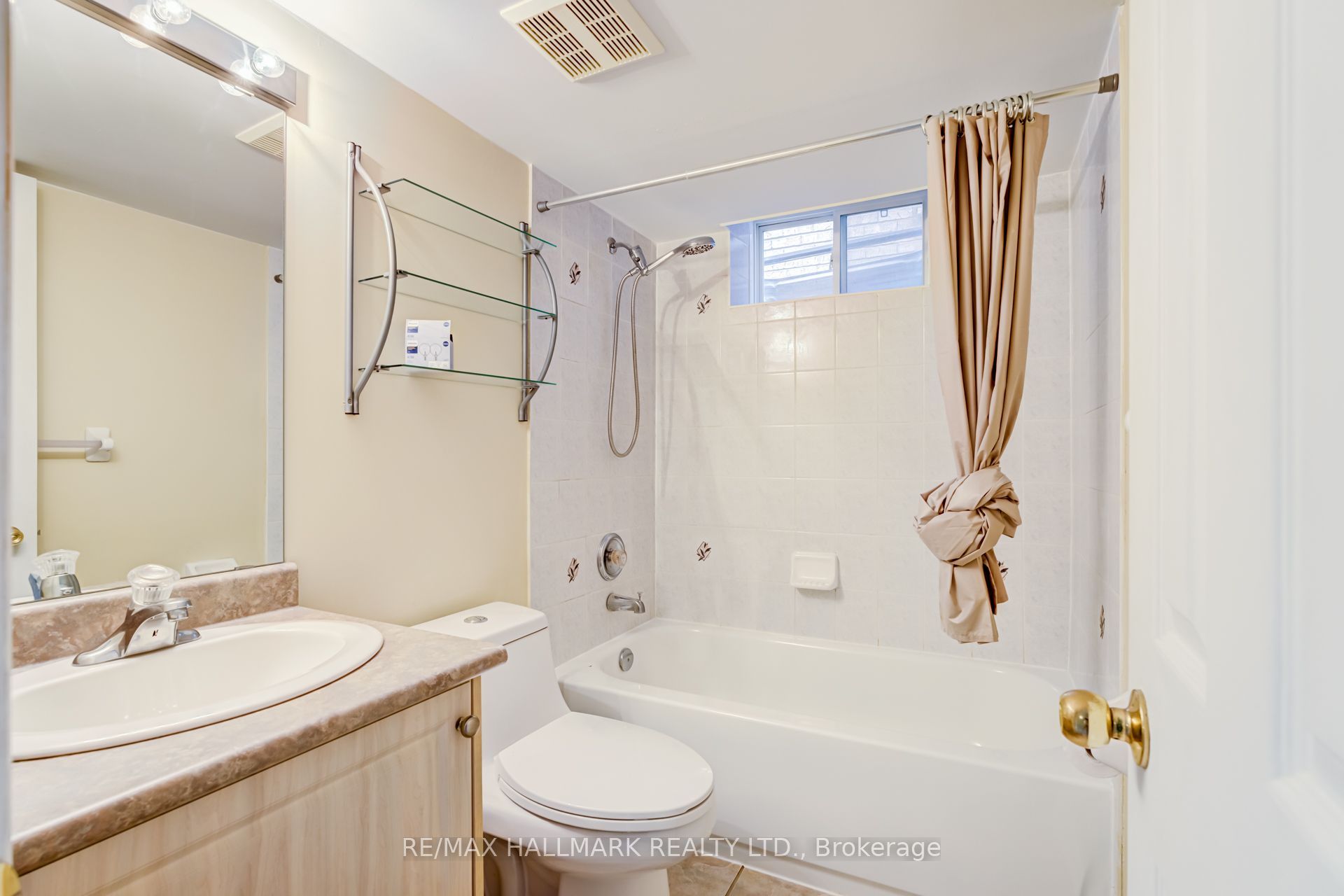 97 Maple Ridge Crescent Bsmt Property Photo 34