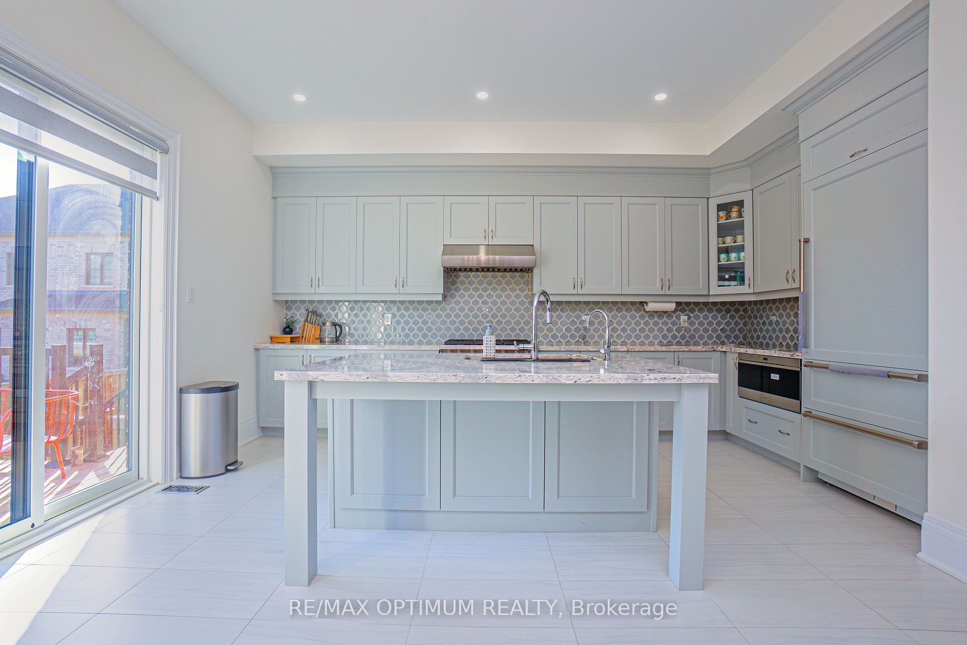 53 Kinburn Crescent Property Photo 6