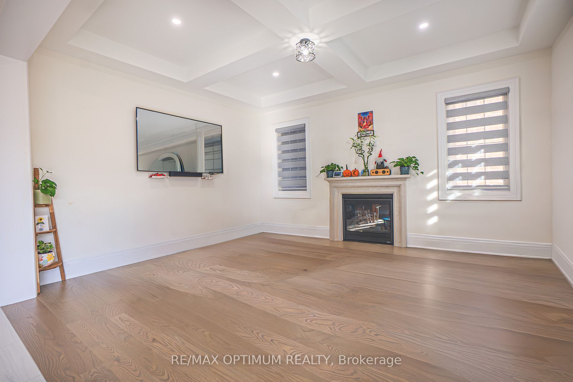 53 Kinburn Crescent Property Photo 8