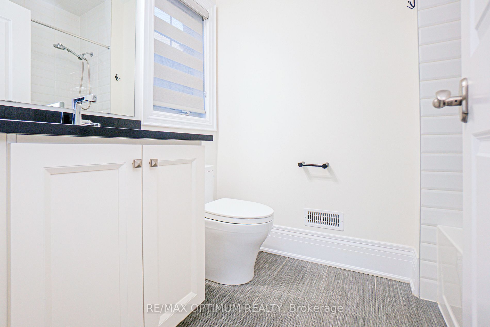 53 Kinburn Crescent Property Photo 27