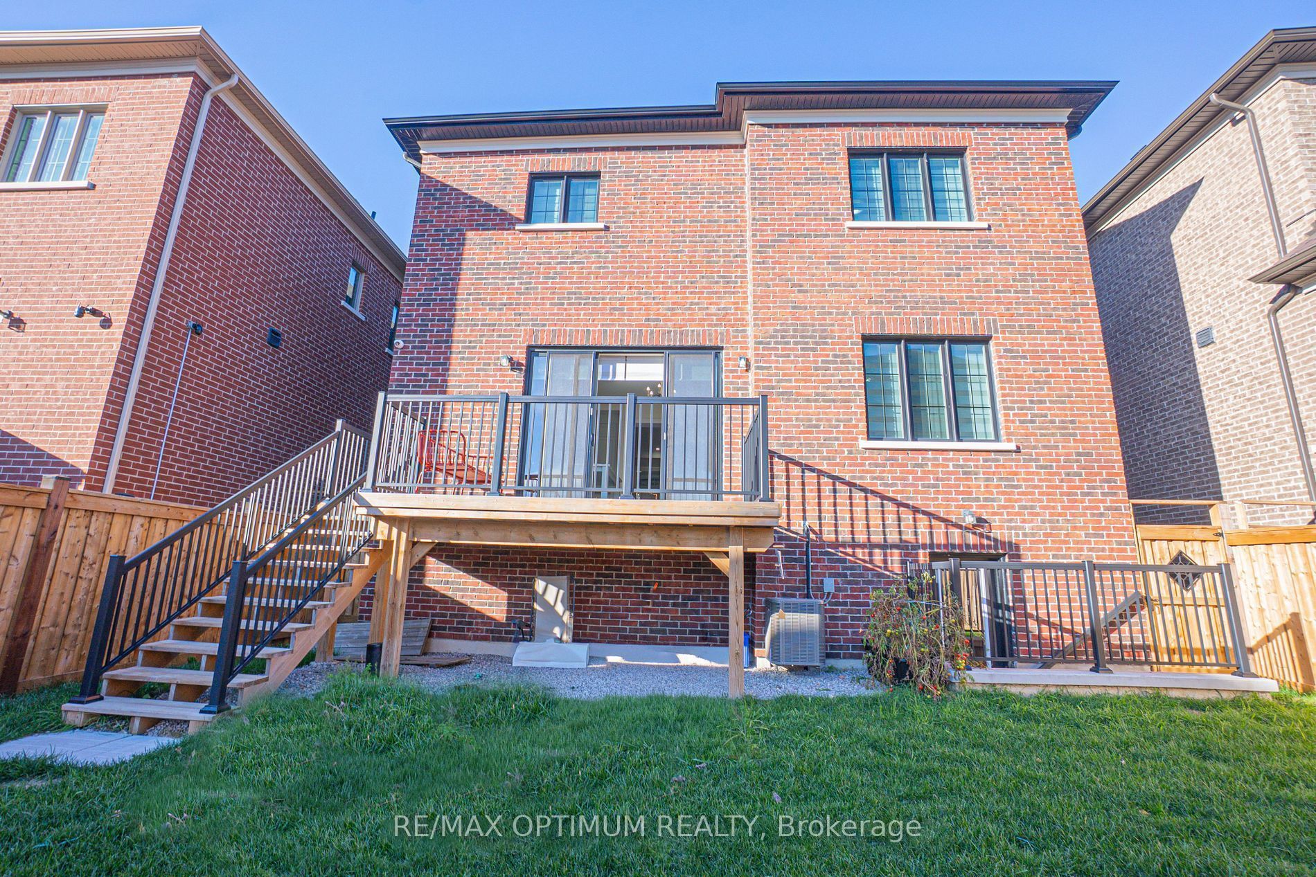 53 Kinburn Crescent Property Photo 31