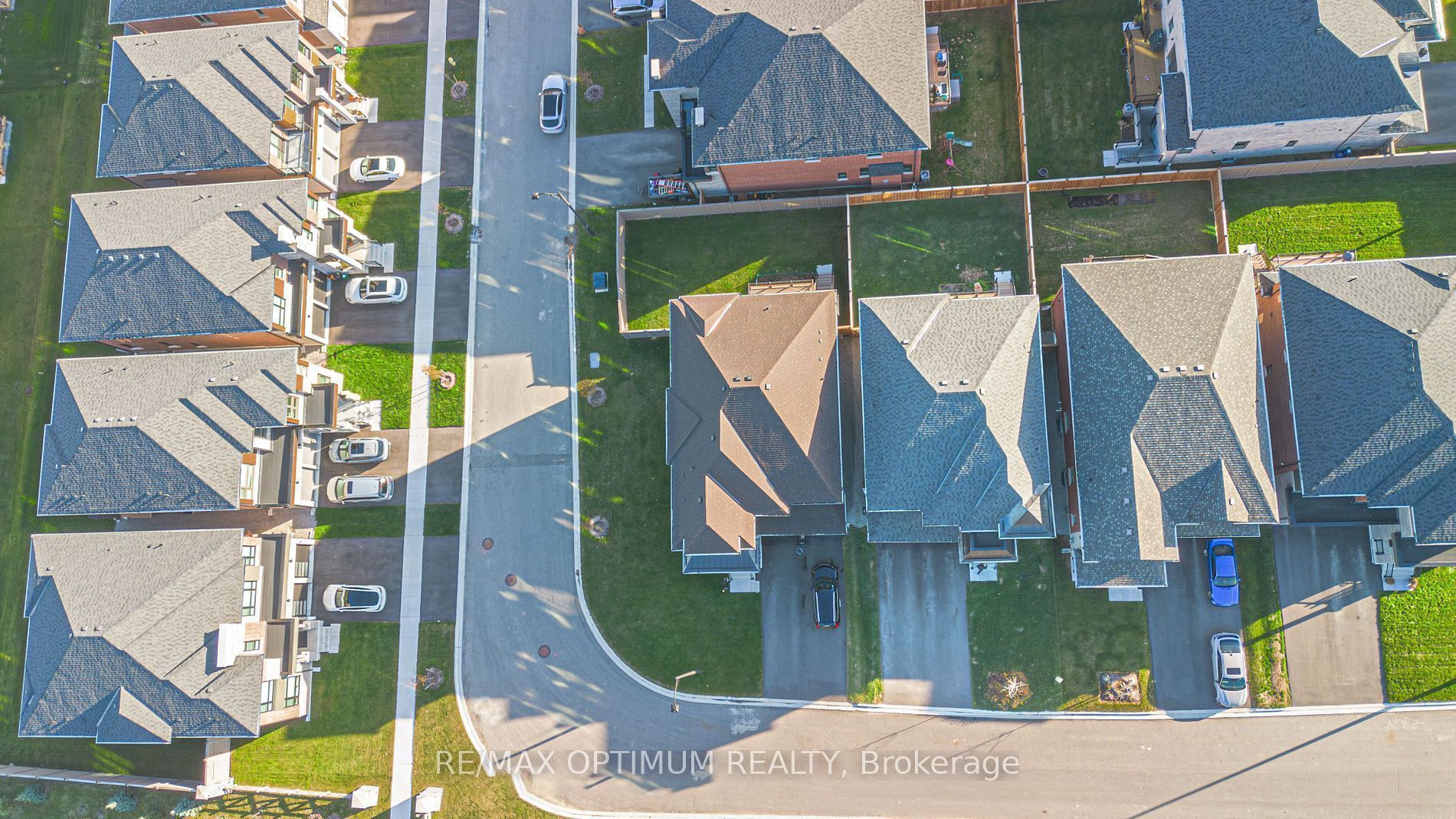 53 Kinburn Crescent Property Photo 34
