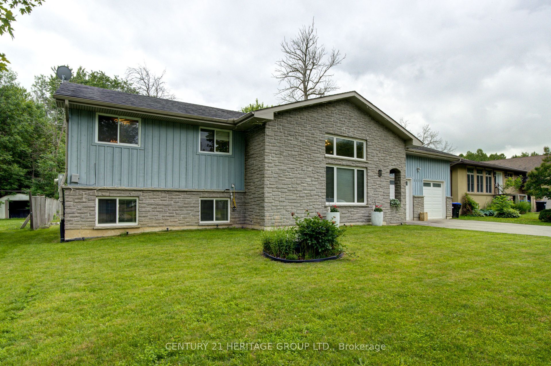 1151 Birch Road Property Photo 2