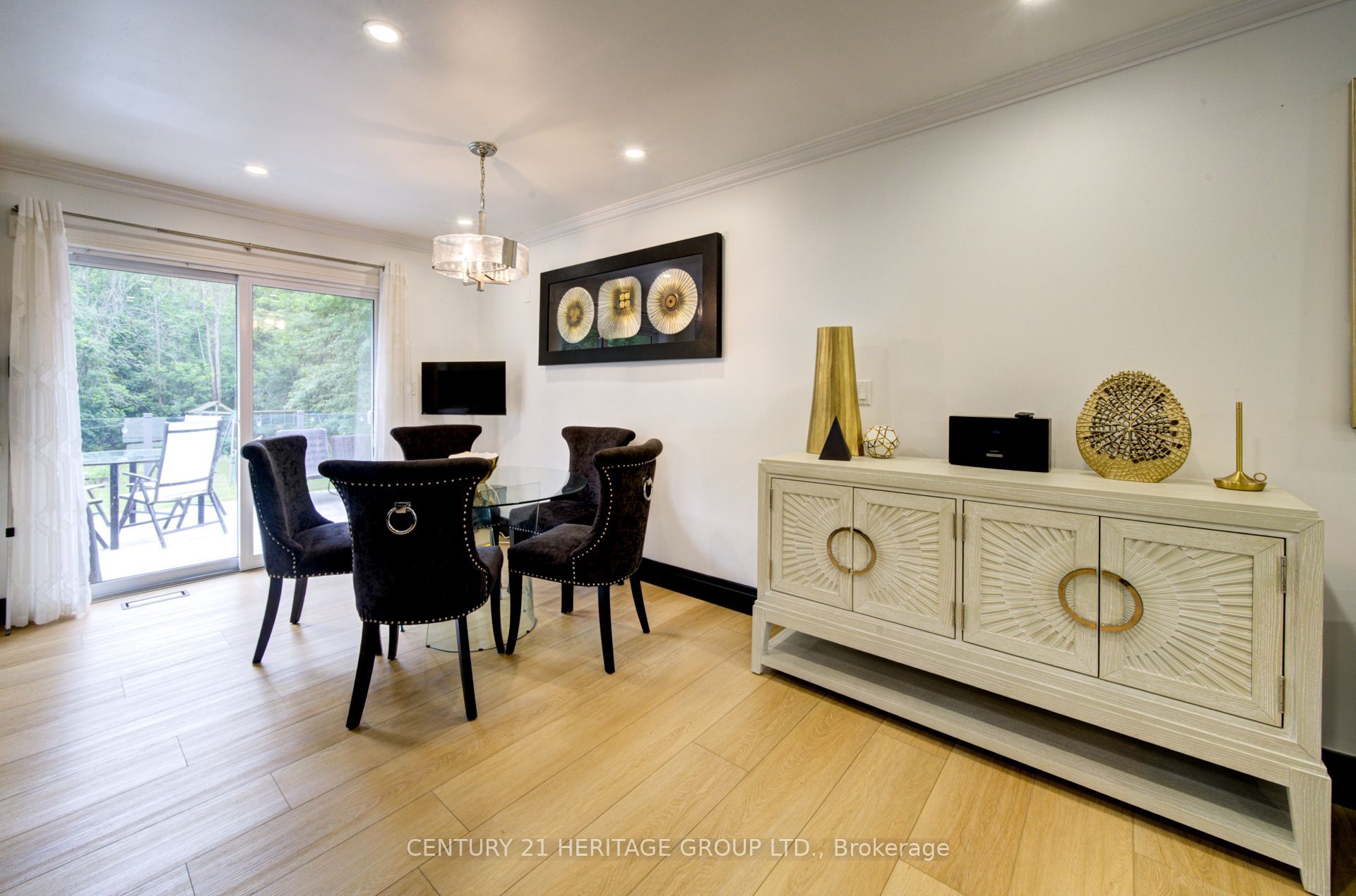 1151 Birch Road Property Photo 8