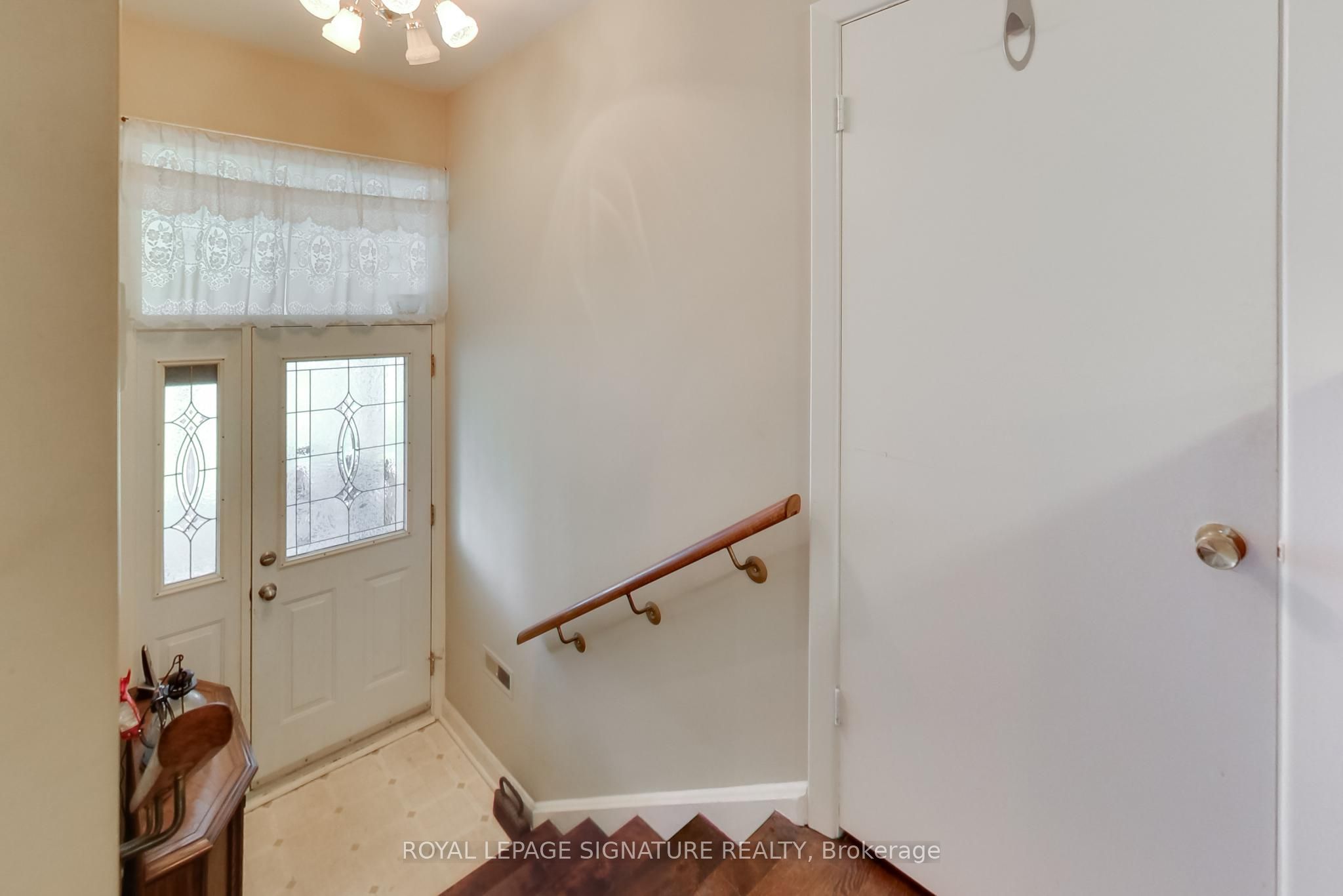 12881 27 Highway S Property Photo 6