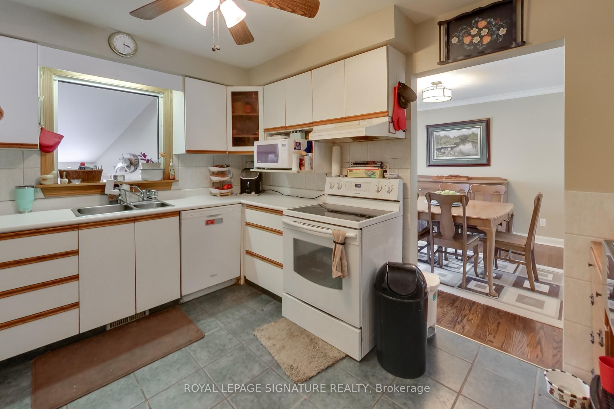 12881 27 Highway S Property Photo 14