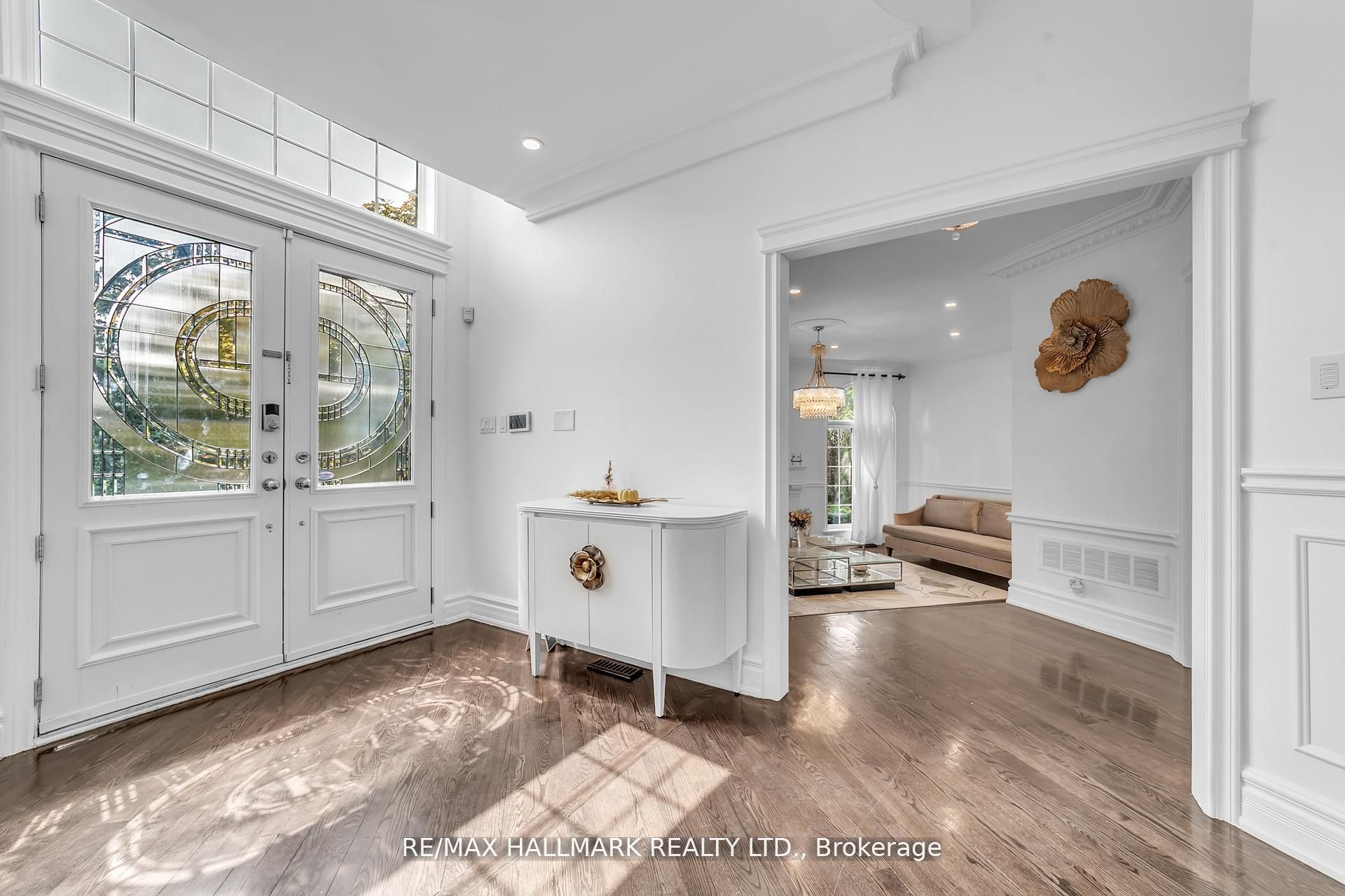 384 W Kennedy Street W Property Photo 4