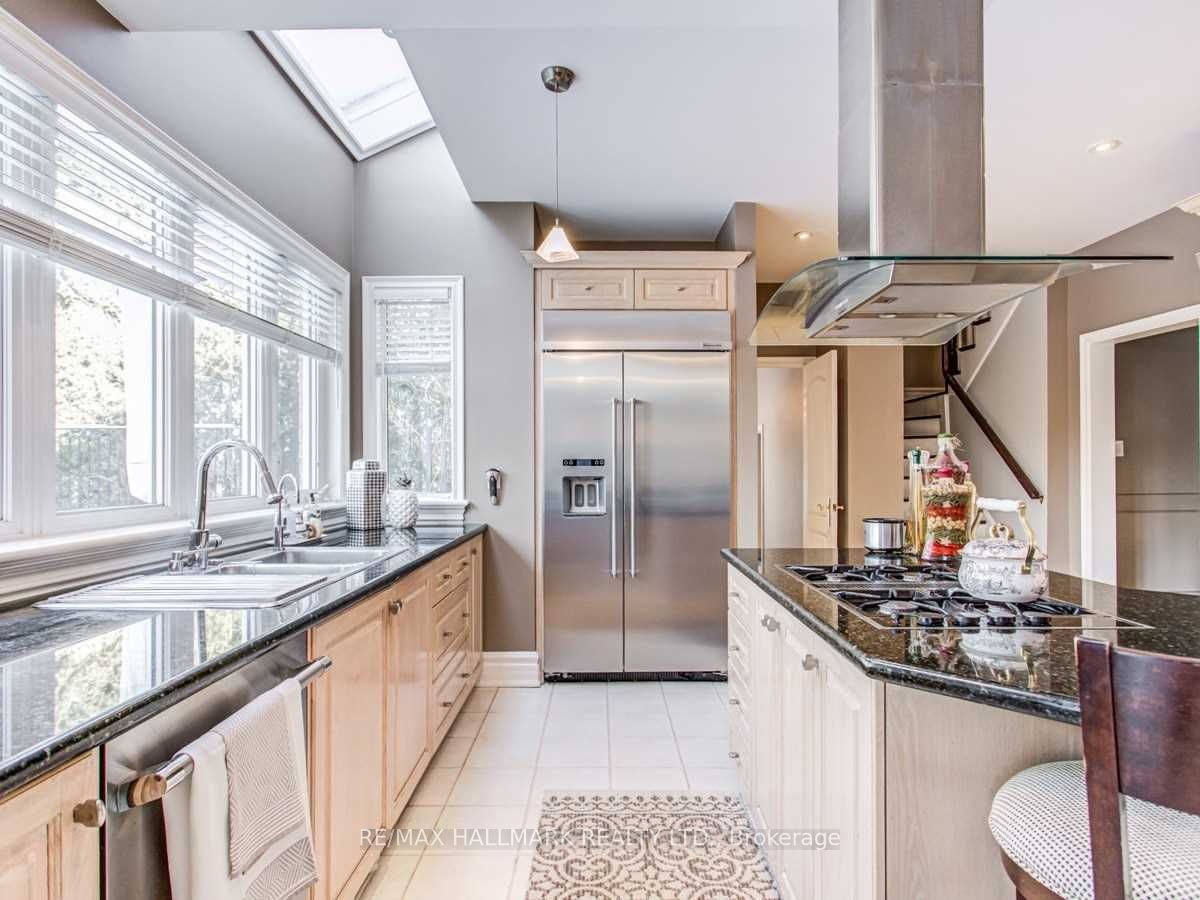 384 W Kennedy Street W Property Photo 14