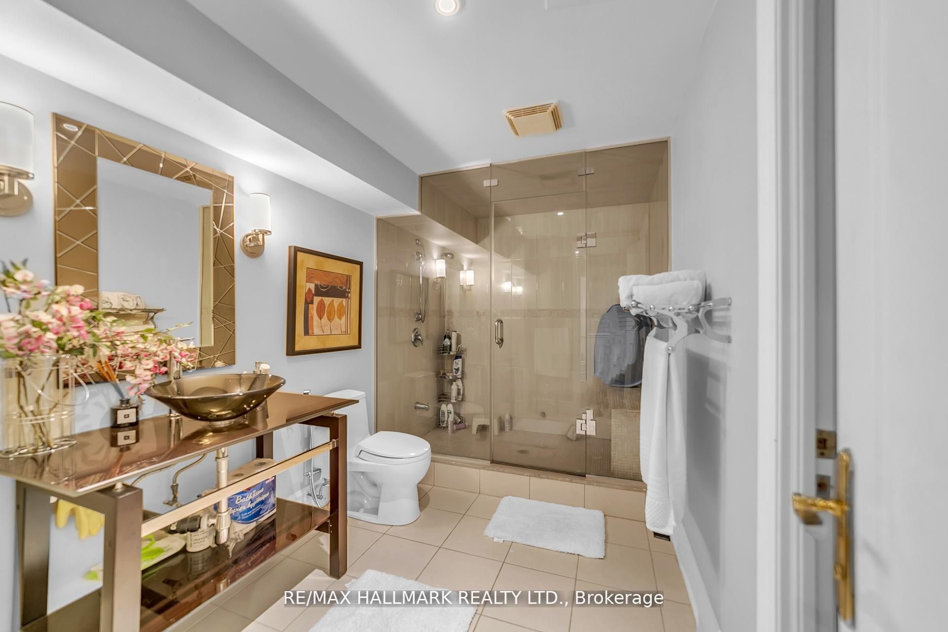 384 W Kennedy Street W Property Photo 33