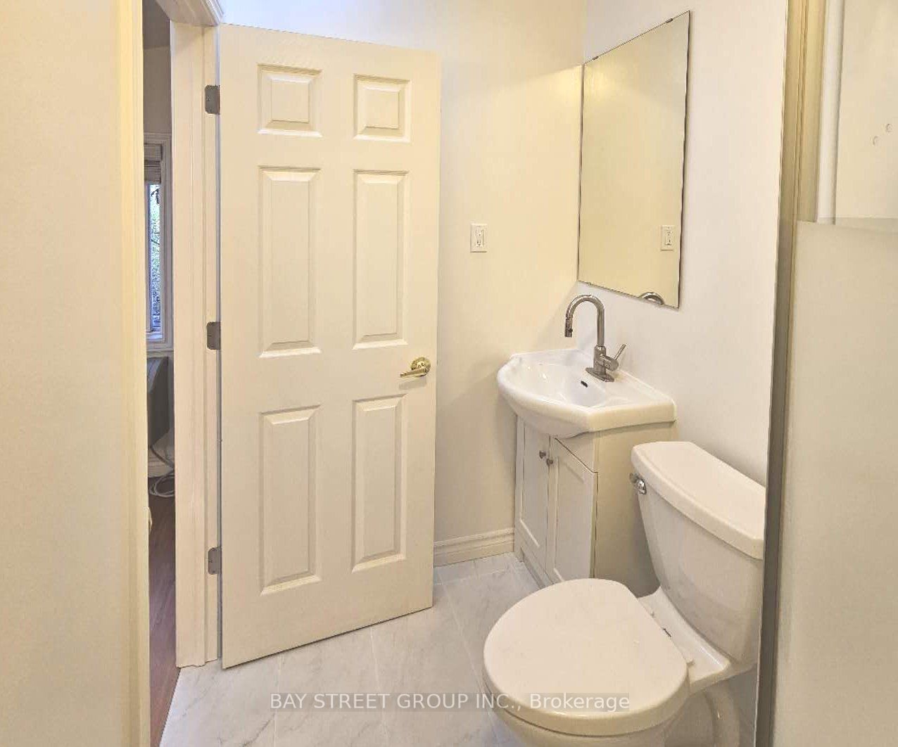 36 Grandview Avenue N-side Property Photo 4