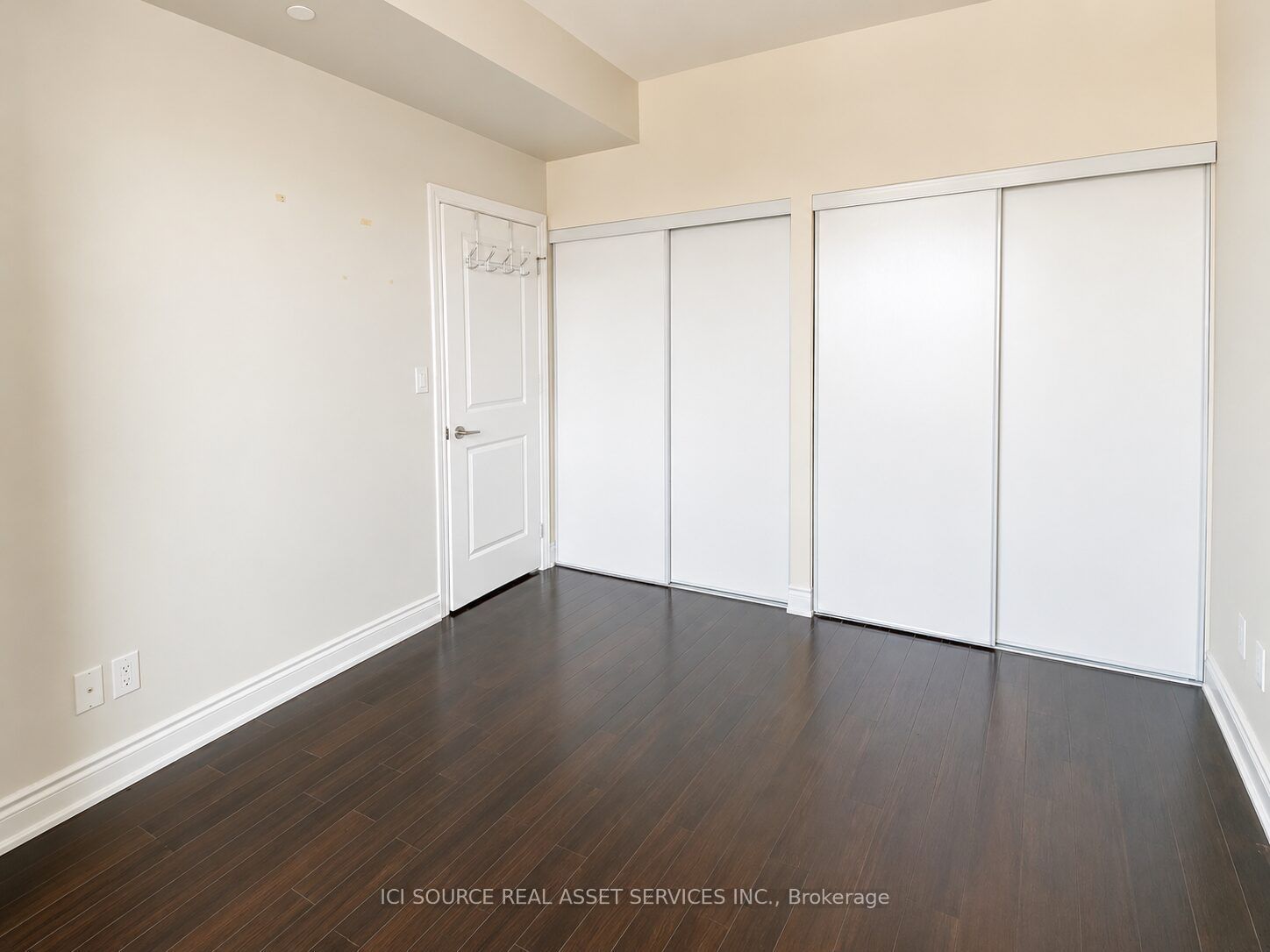 277 South Park Road 920 Property Photo 6