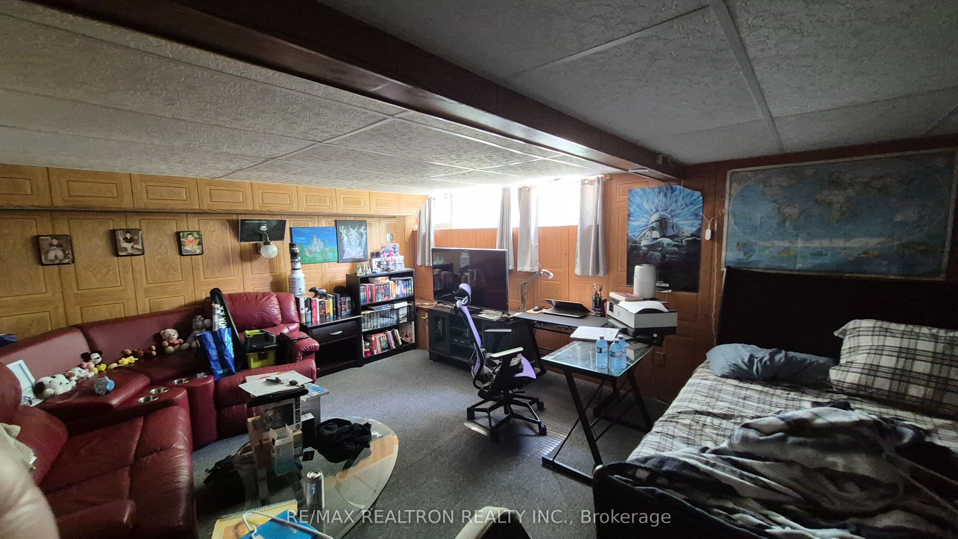 314 Browndale Crescent Property Photo 6