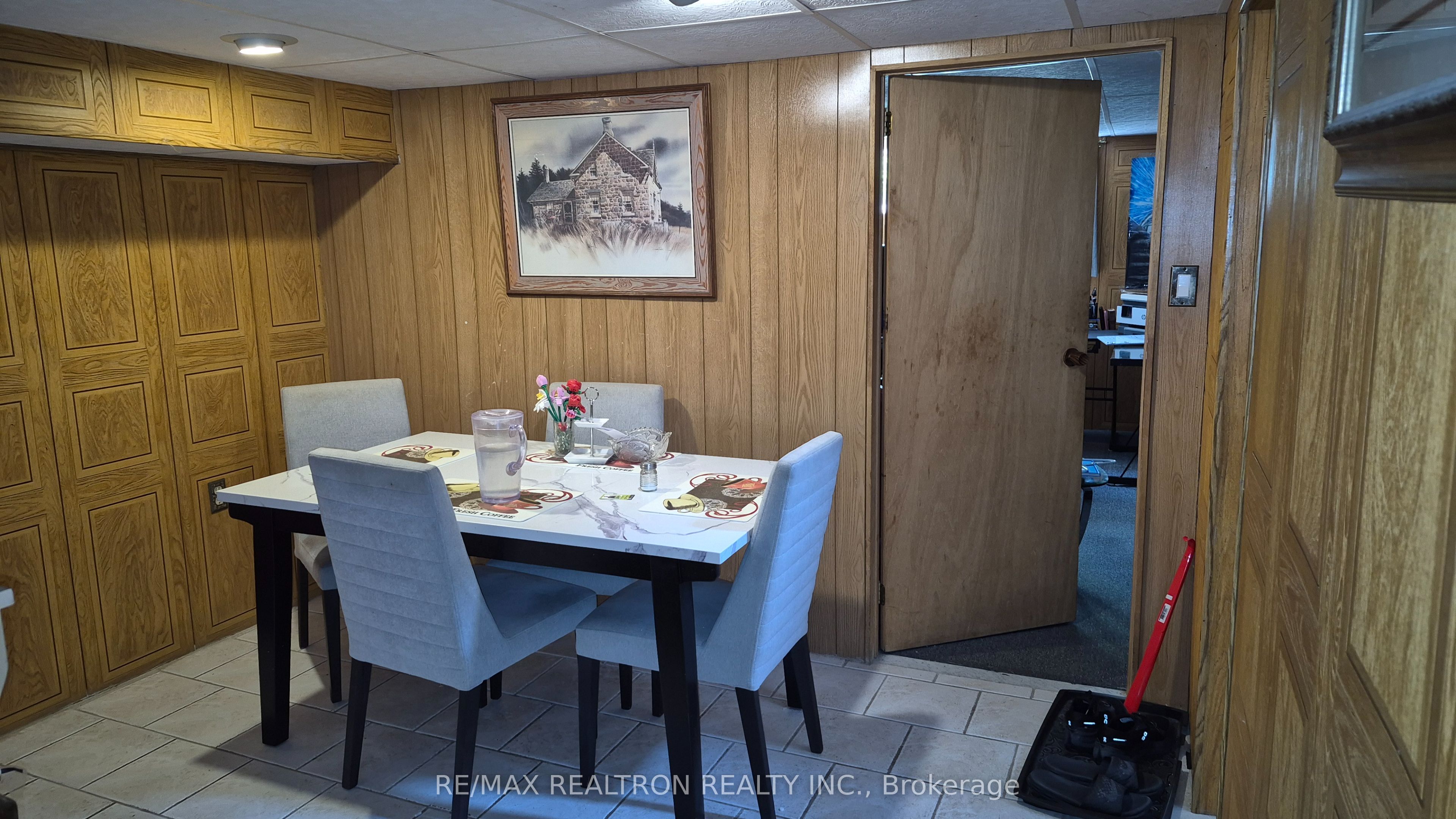 314 Browndale Crescent Property Photo 7