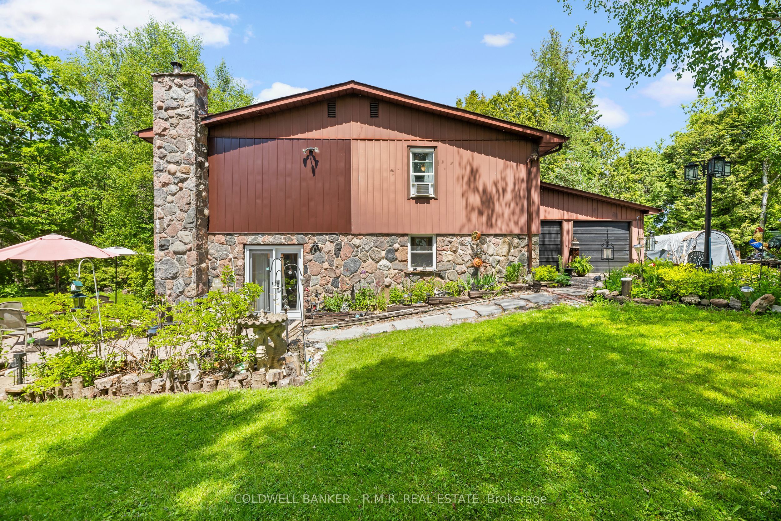204 Acton Road Property Photo 6