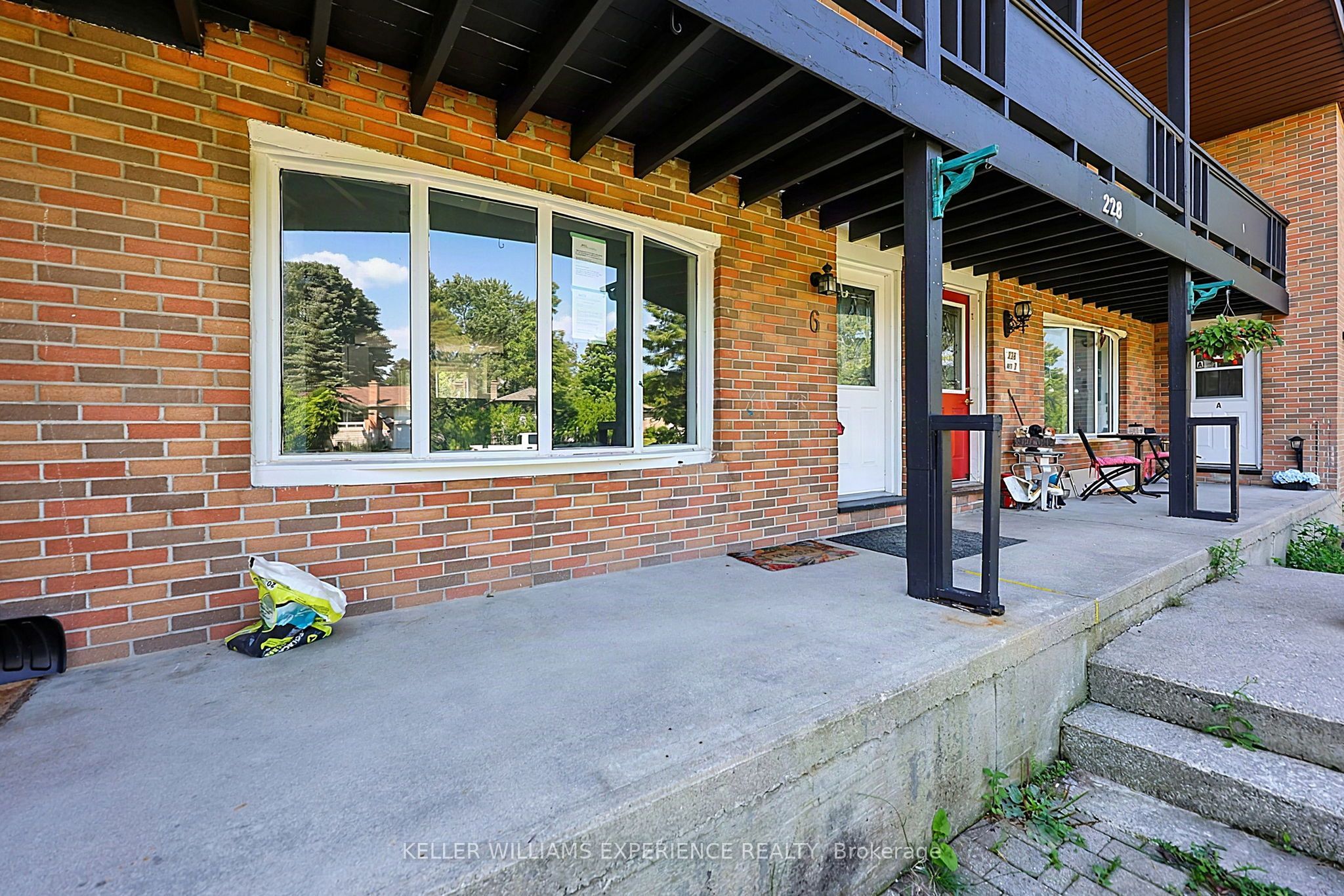 228 Cindy Lane 6 Property Photo 5