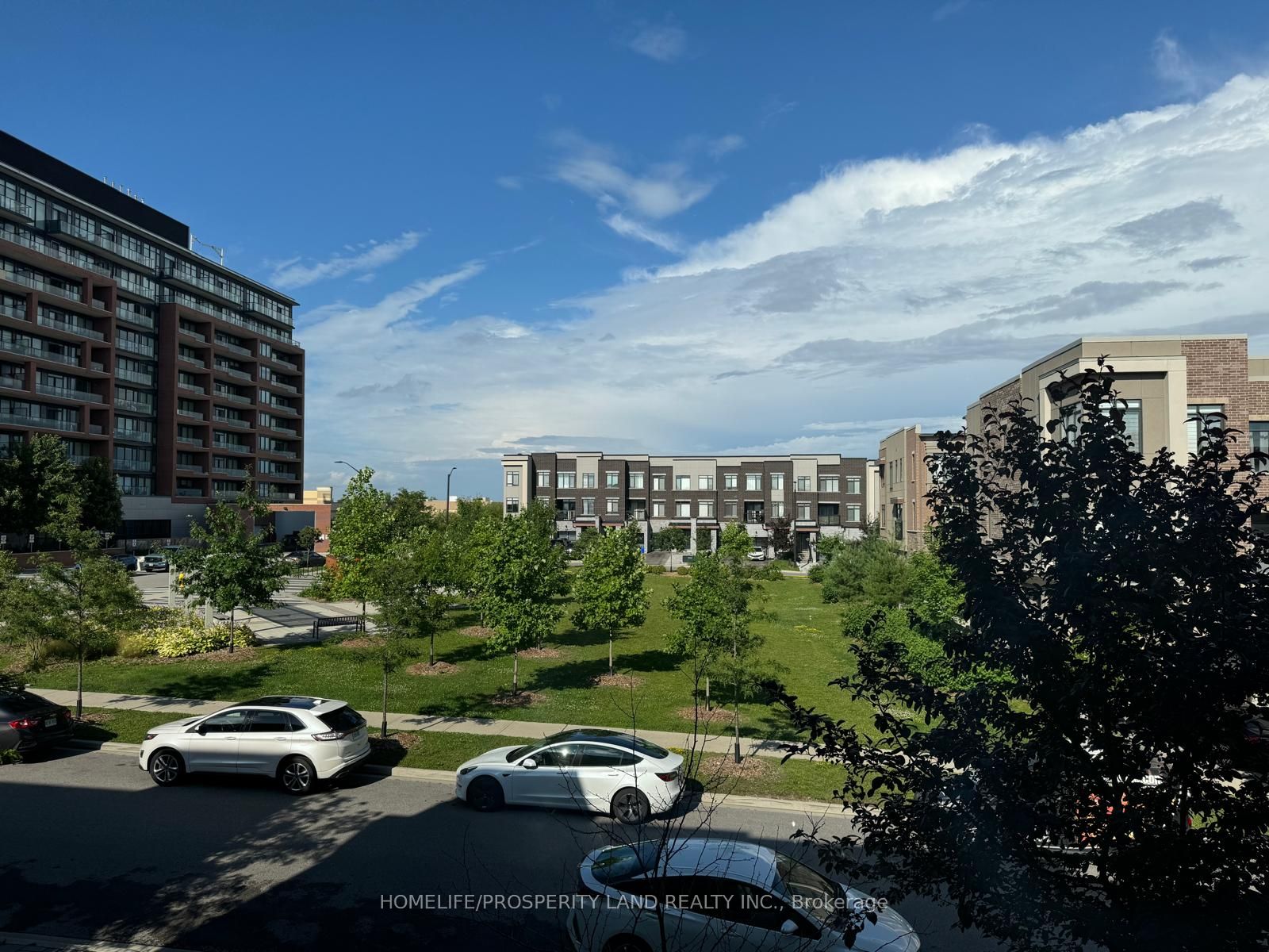 77 Glenngarry Crescent Property Photo 11