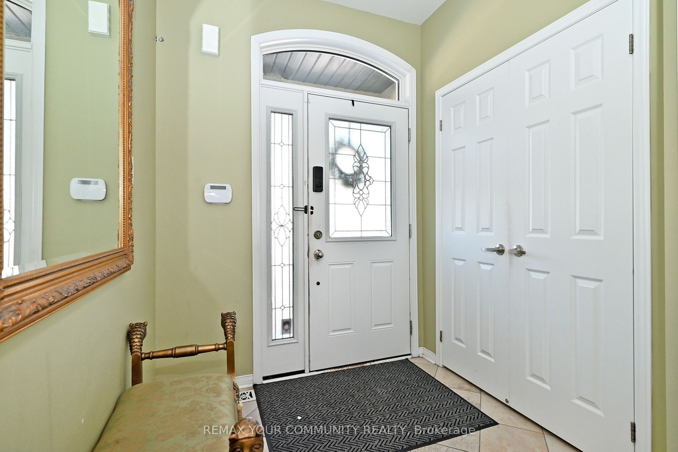 30 Spruce Pine Crescent Property Photo 7