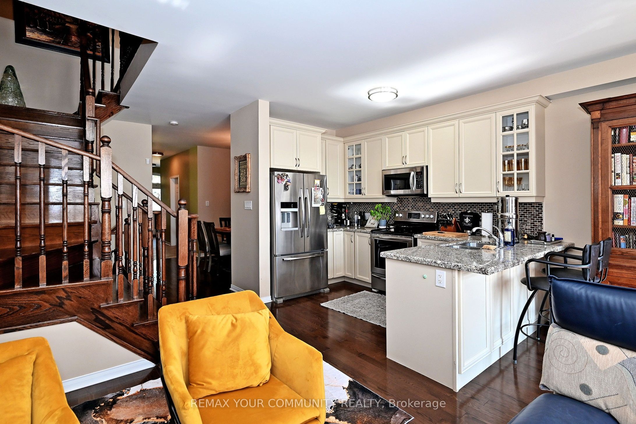 30 Spruce Pine Crescent Property Photo 14