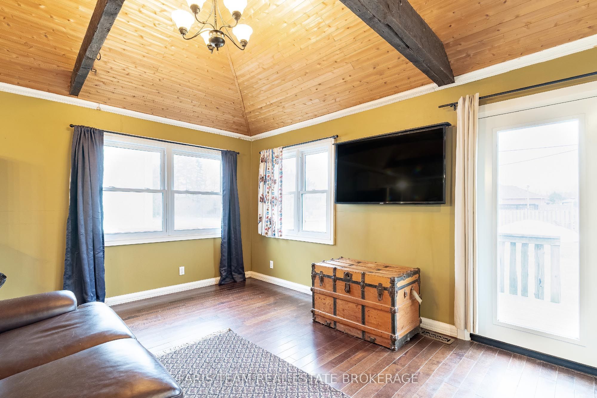 1417 Maple Way Property Photo 16