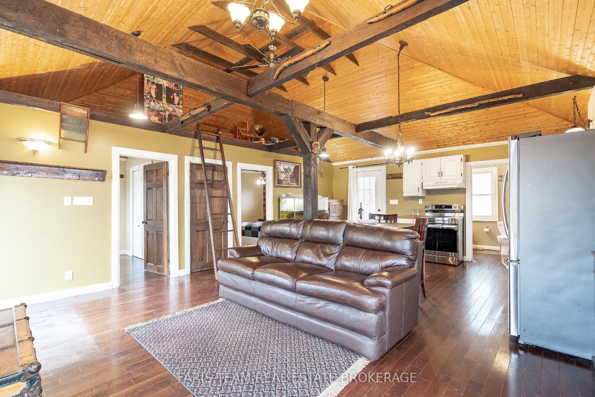 1417 Maple Way Property Photo 17