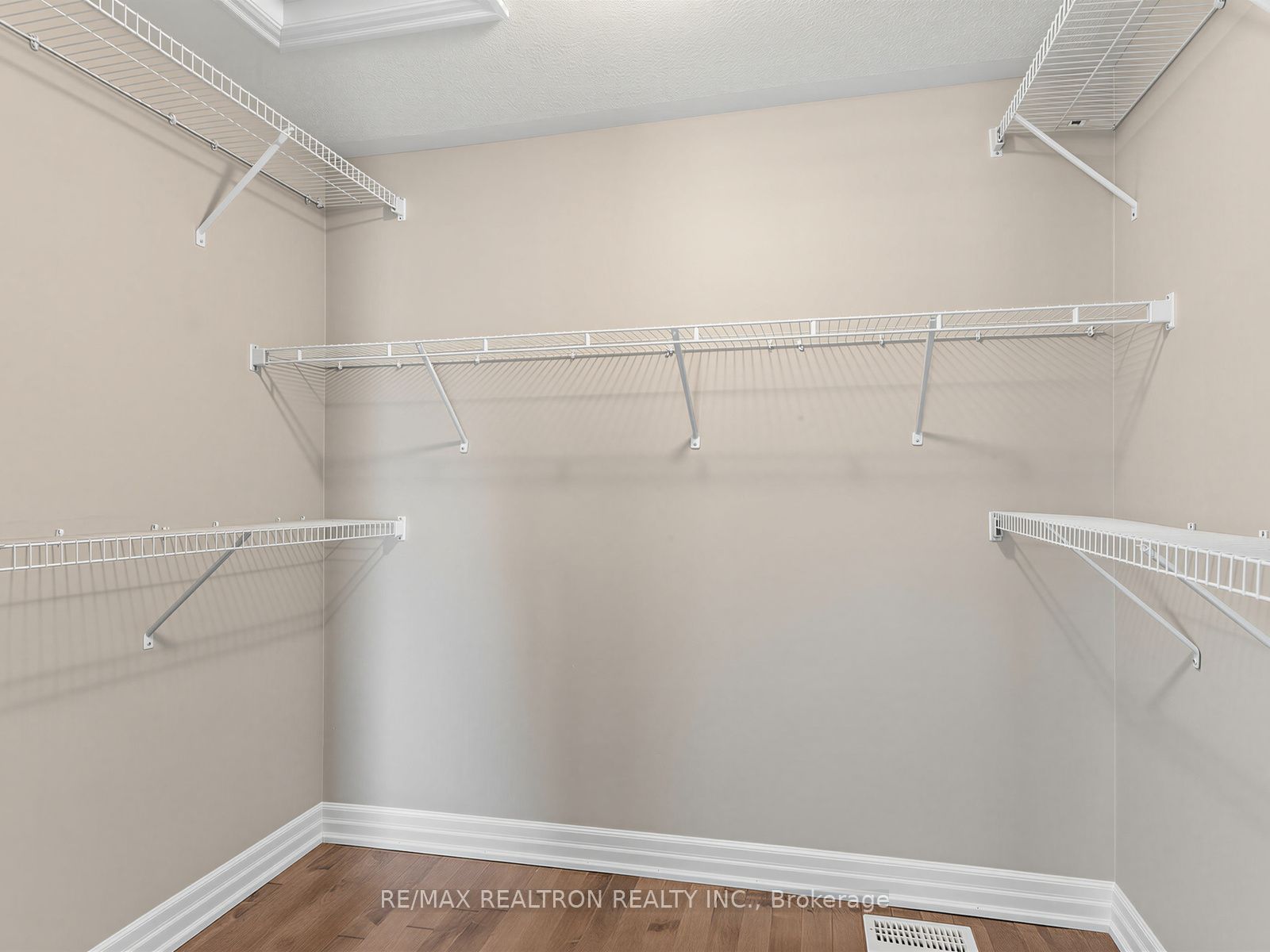 244 Cornell Park Avenue Property Photo 19