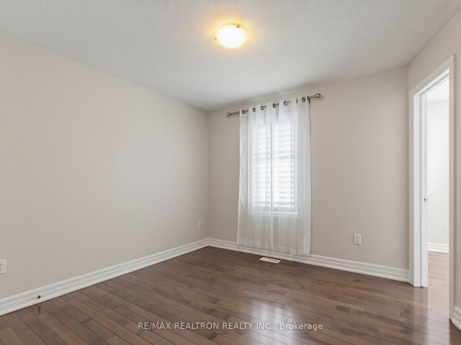 244 Cornell Park Avenue Property Photo 24