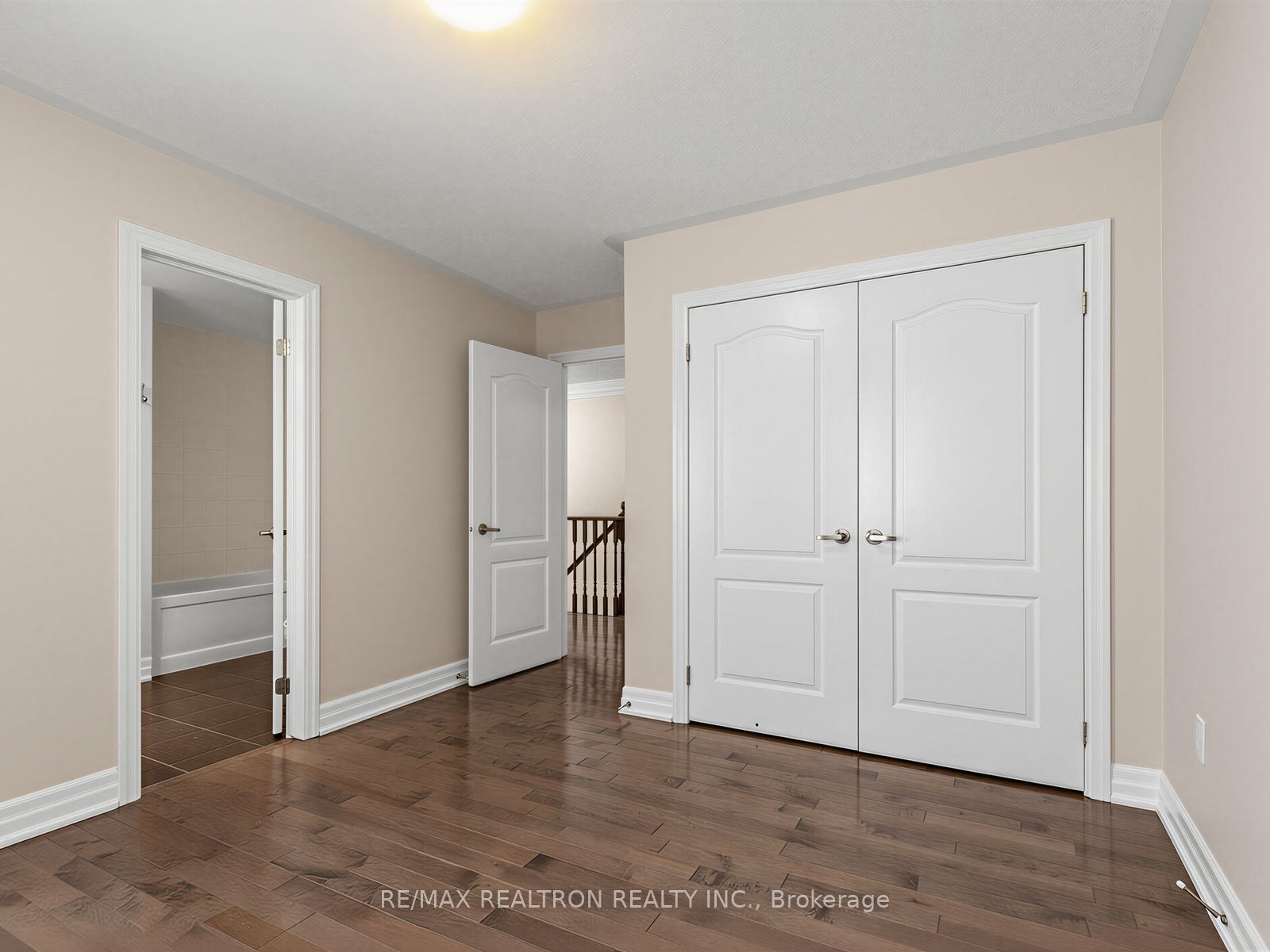 244 Cornell Park Avenue Property Photo 25