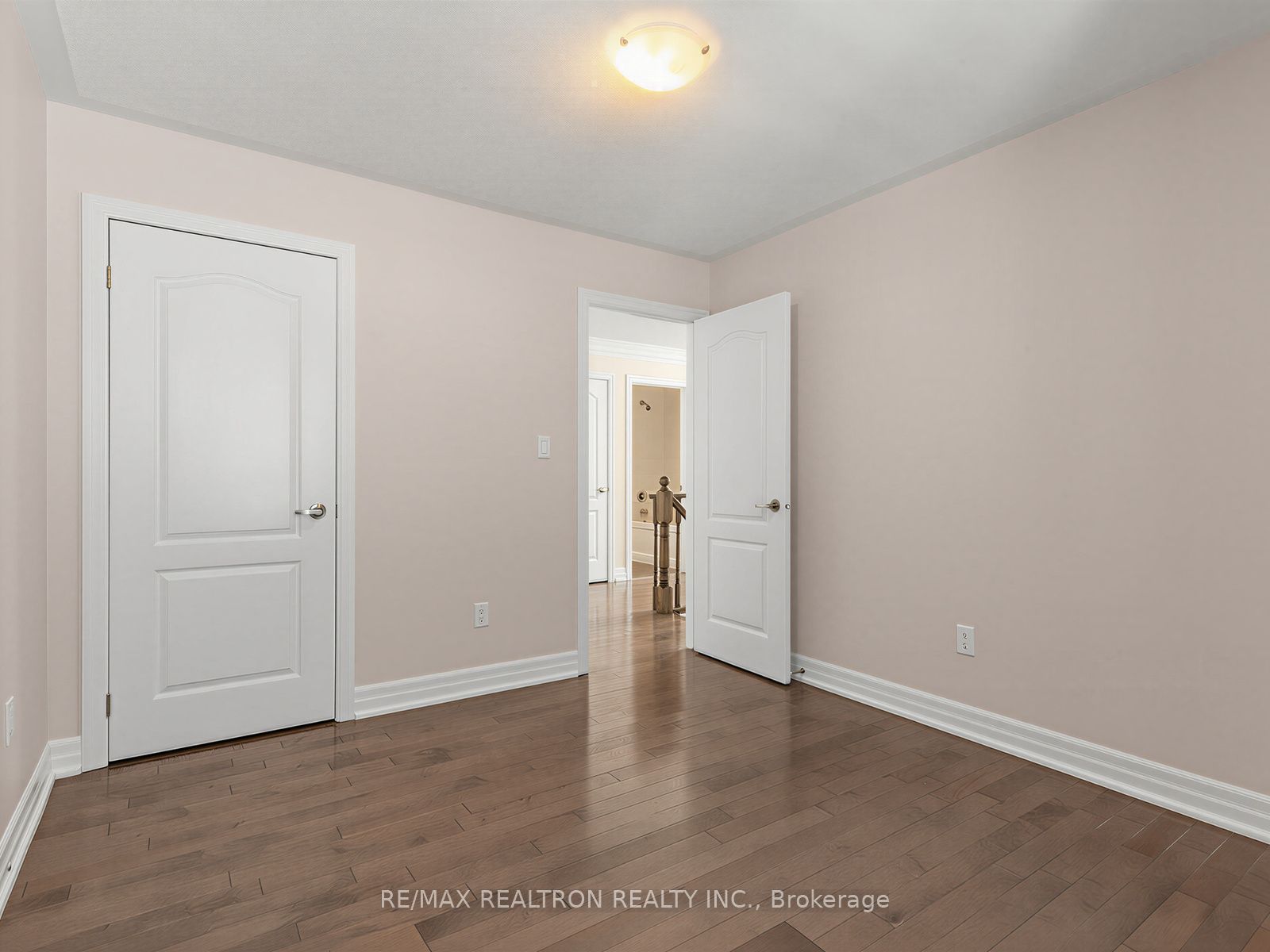 244 Cornell Park Avenue Property Photo 27