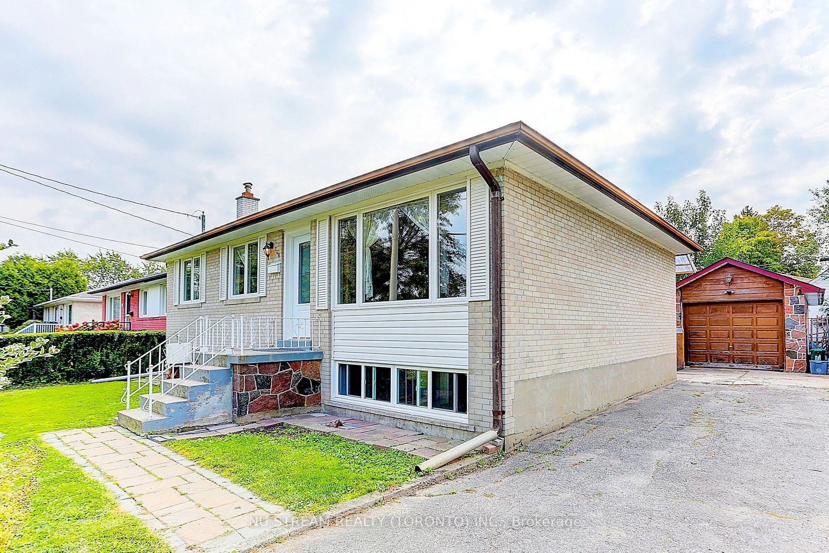432 Crosby Avenue Main Property Photo 3
