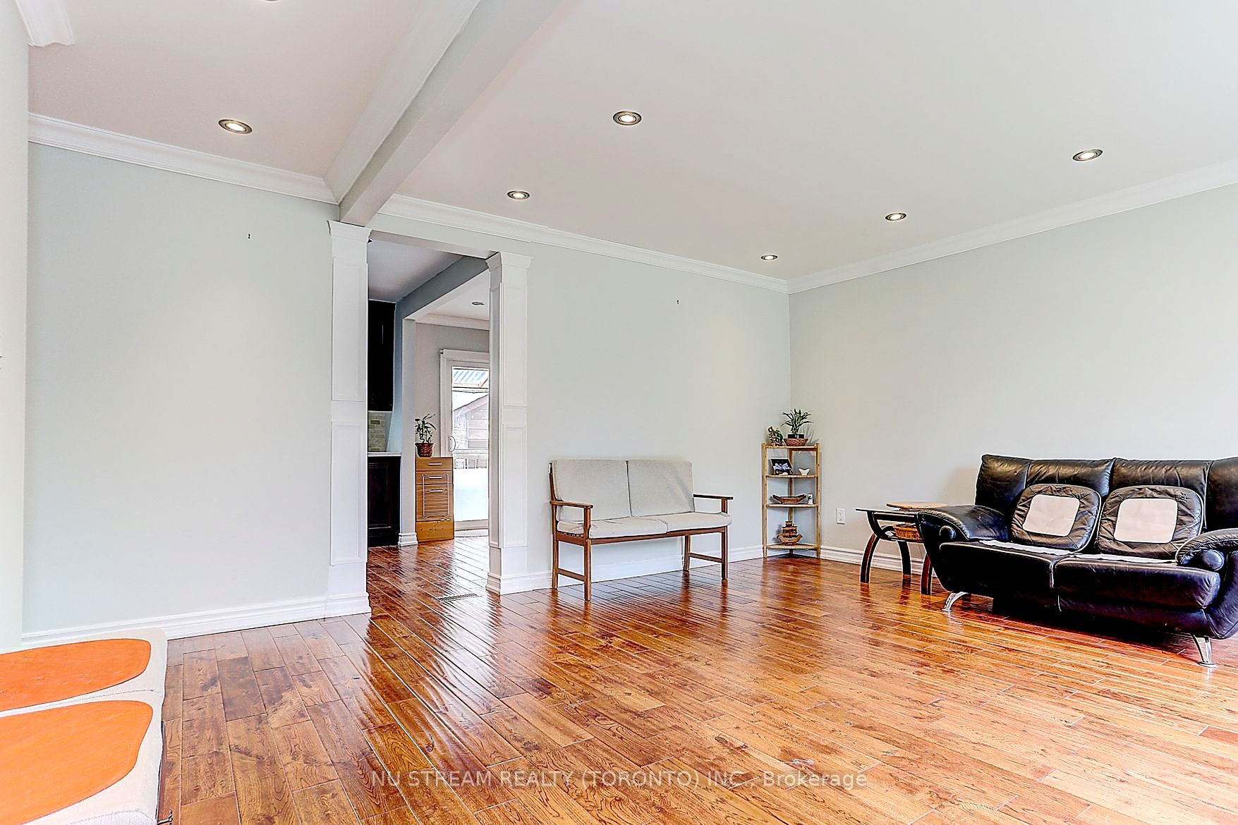 432 Crosby Avenue Main Property Photo 7