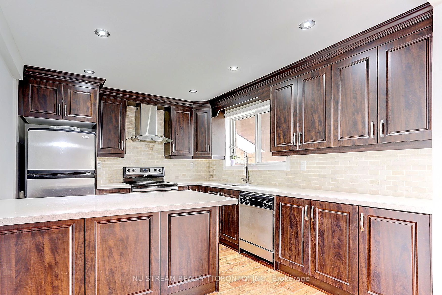 432 Crosby Avenue Main Property Photo 10