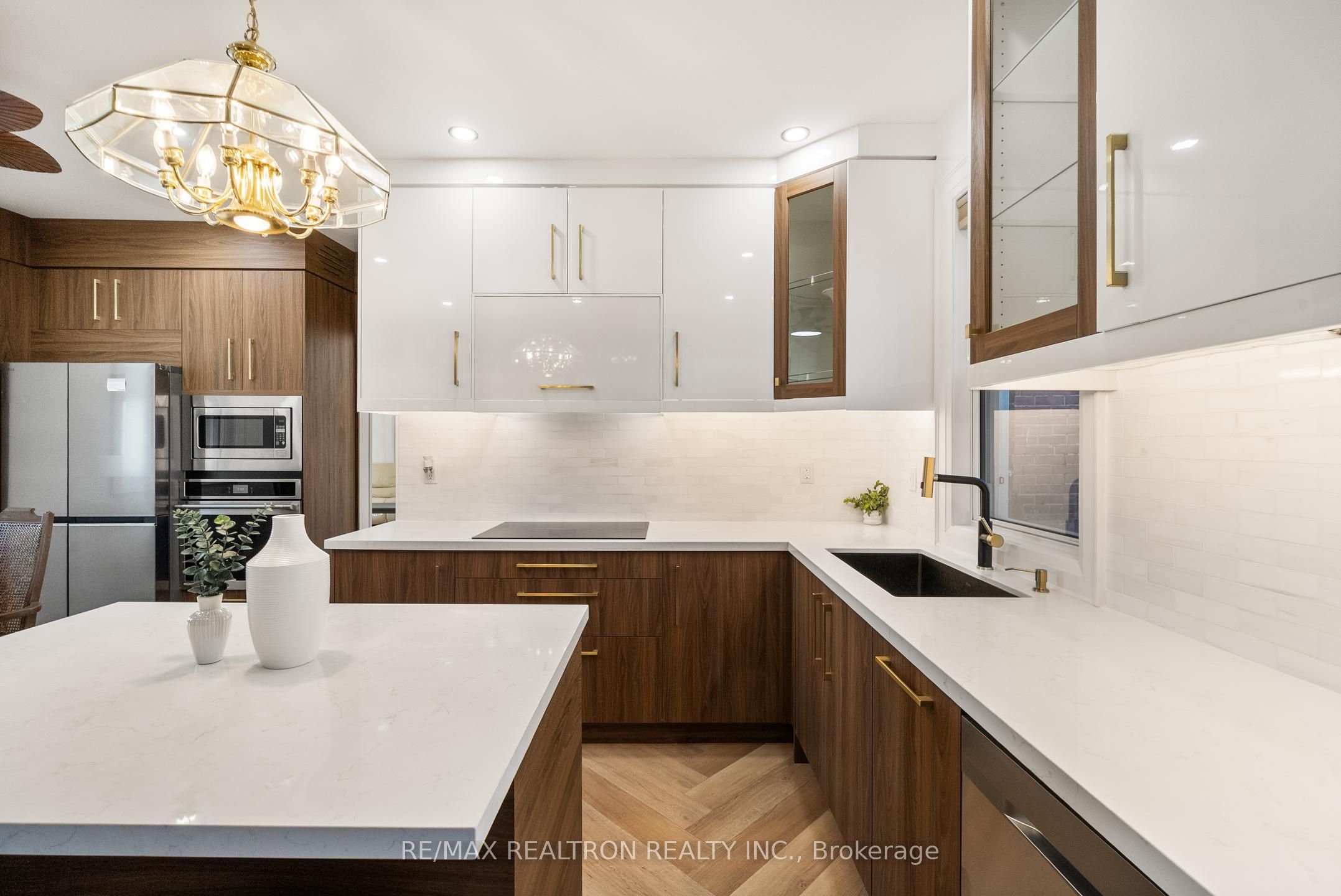 27453 Highway 48 Property Photo 6