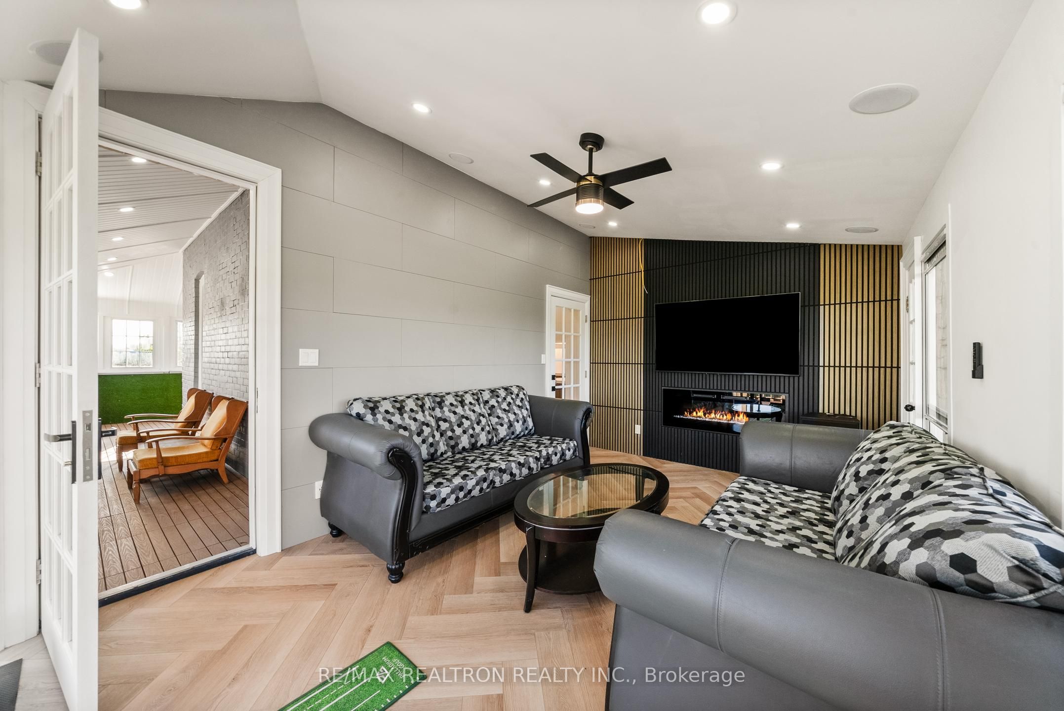 27453 Highway 48 Property Photo 21