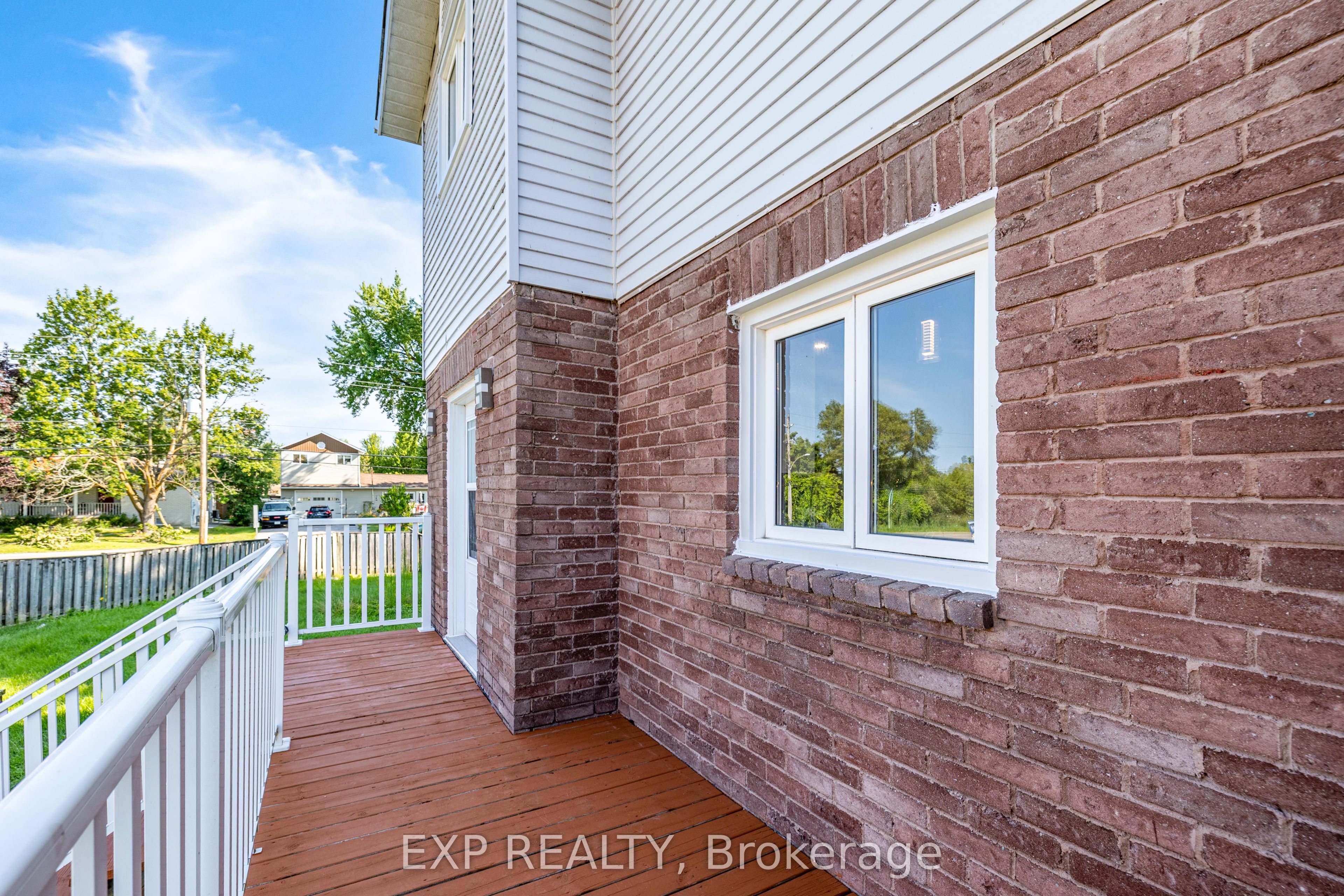 41 Hodgins Avenue Property Photo 45