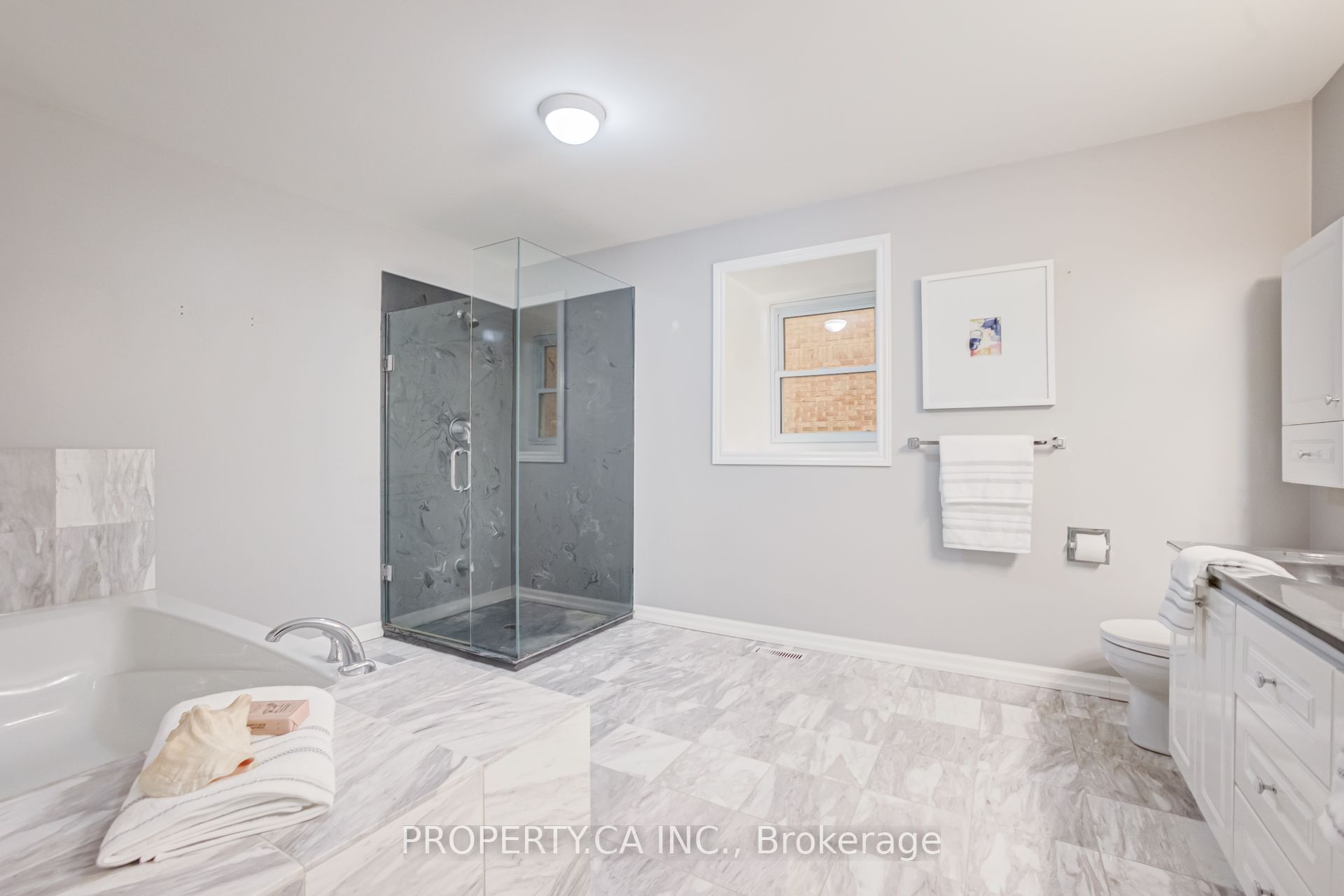 143 Cambridge Crescent Property Photo 20